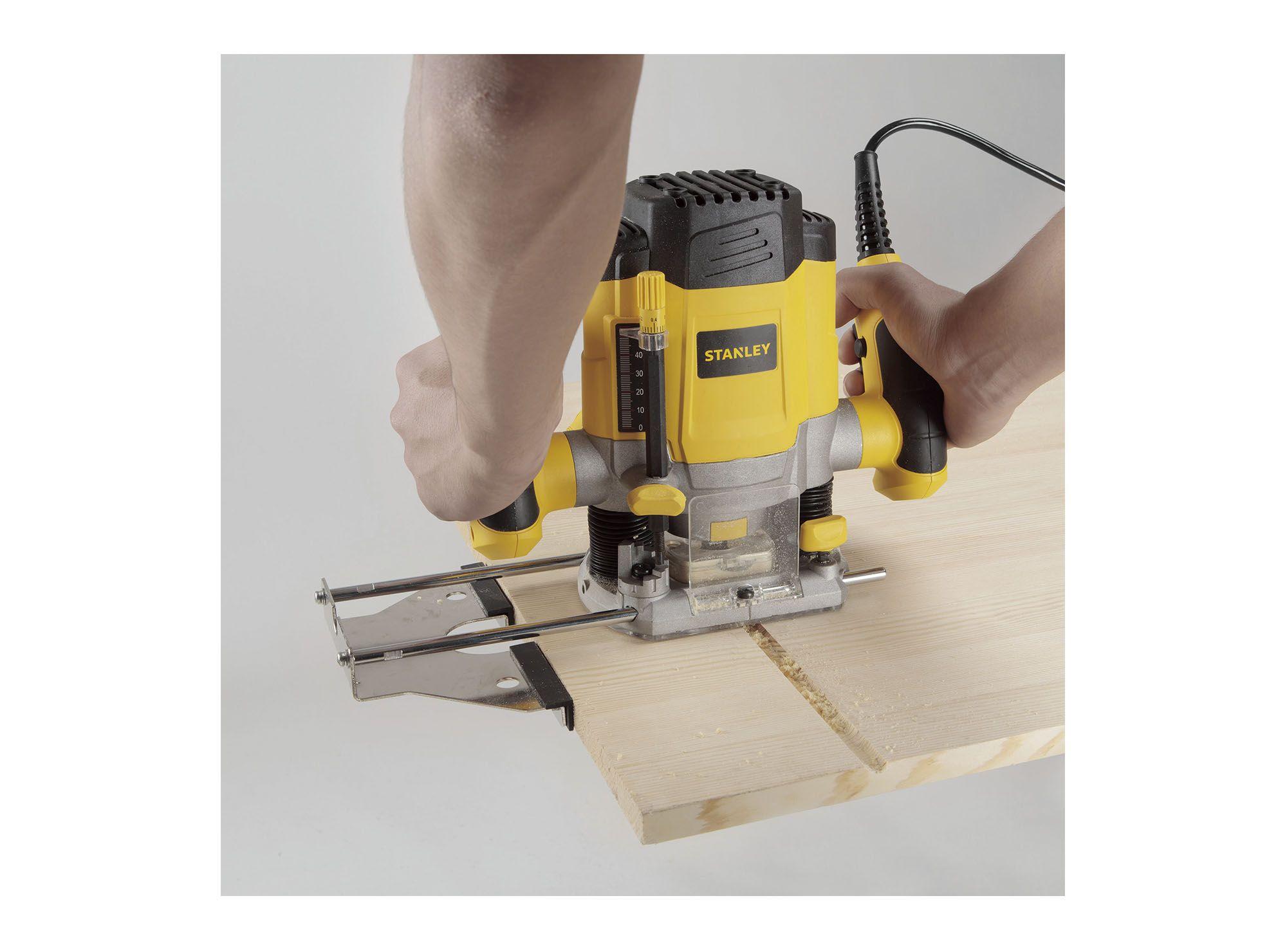 Fresadora 1200W 1 1/3 HP  SRR1200-B2C Stanley-1