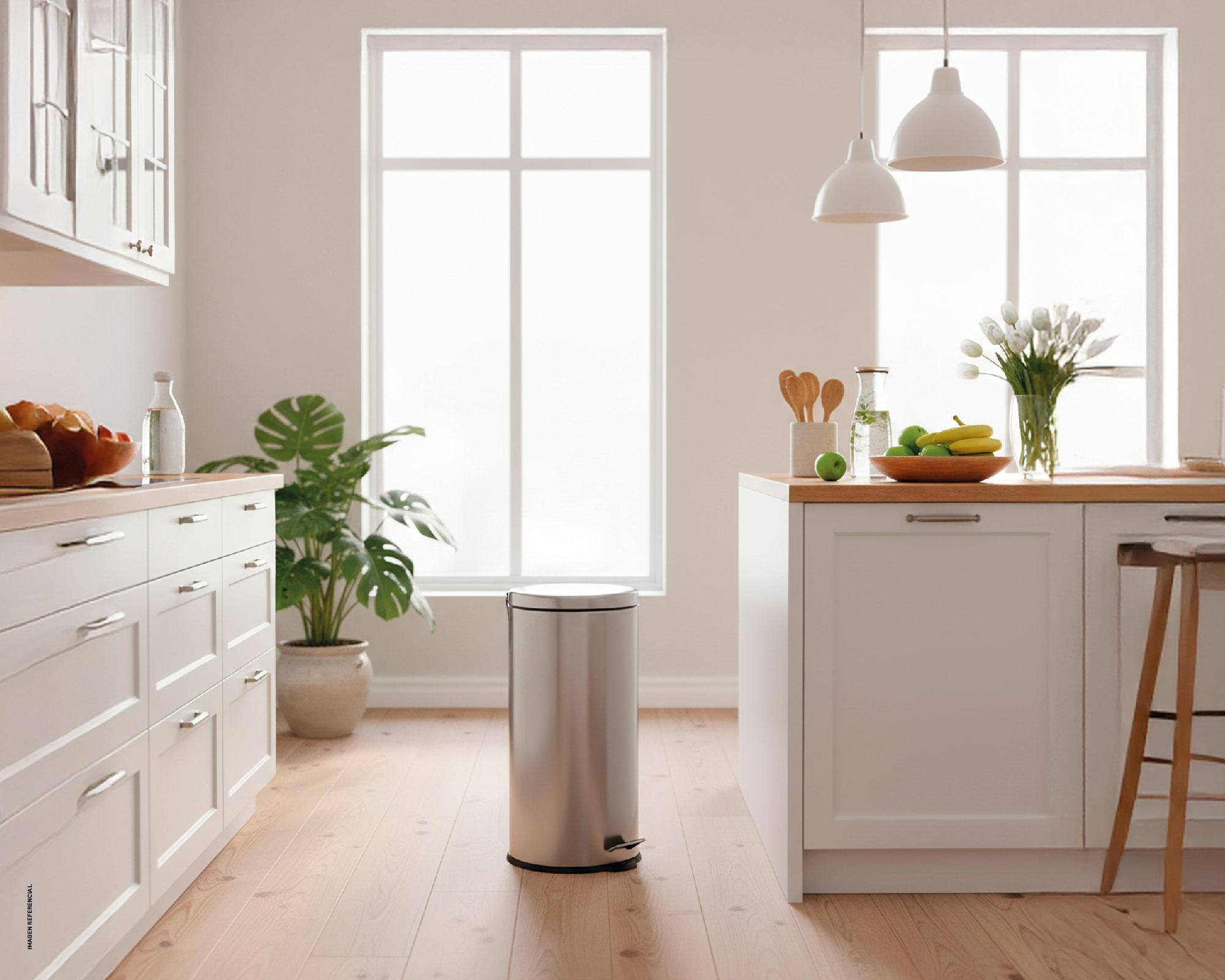 Basurero tapa y pedal 30 litros cierre lento inox Cotidiana-2