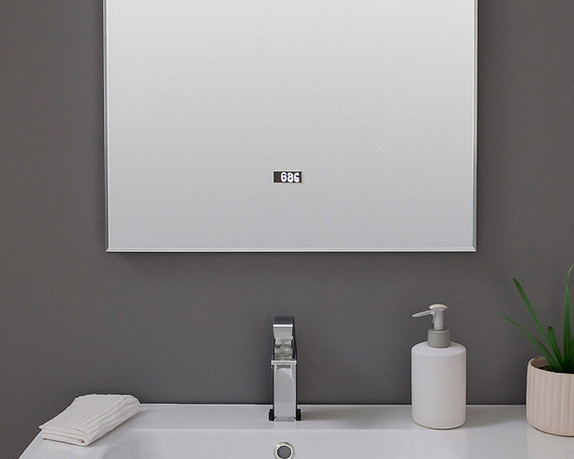 Espejo LED 80x60 cm luz superior reloj anti empañante Vessanti-3