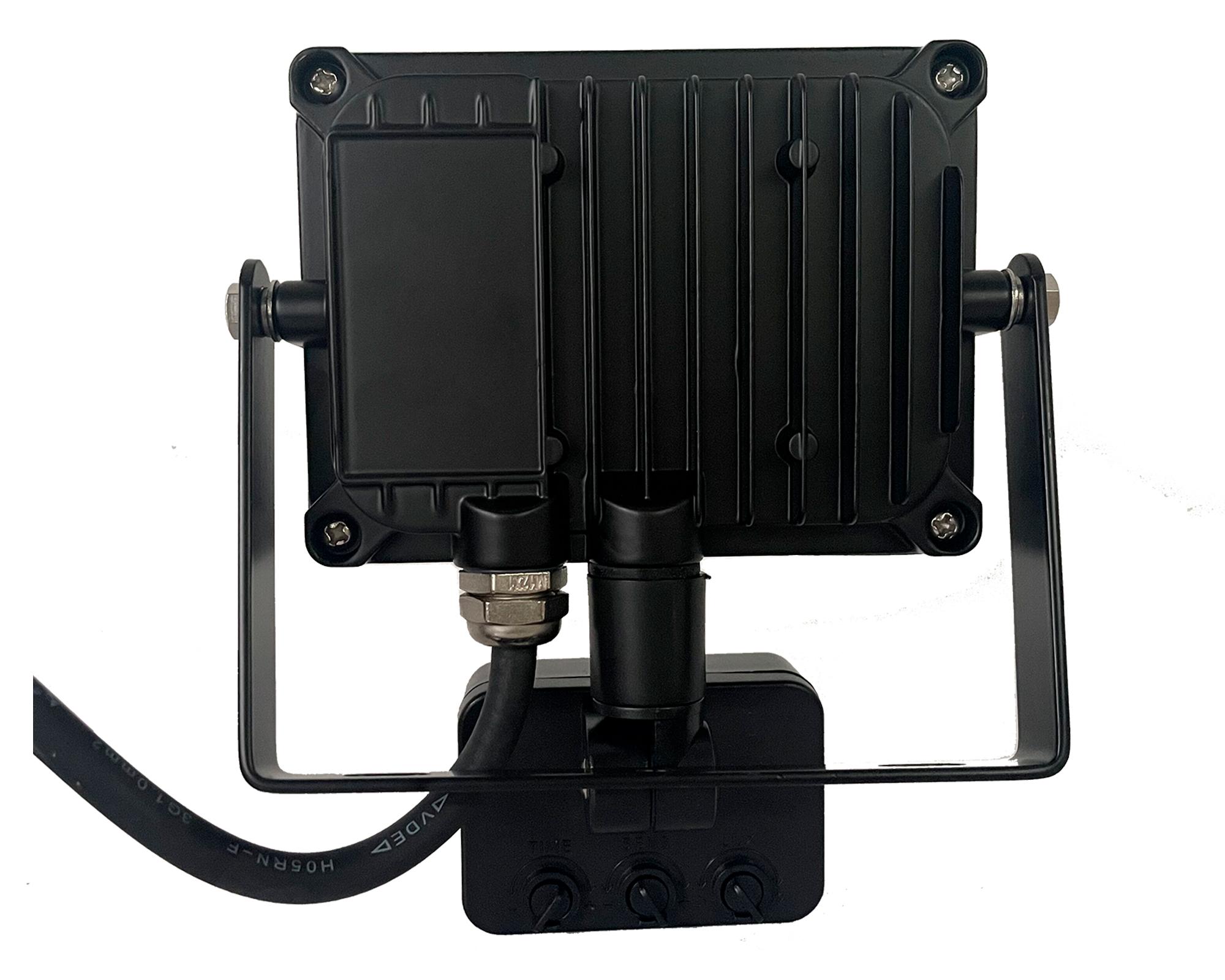 Reflector 10W con sensor luz fría Abitare-2