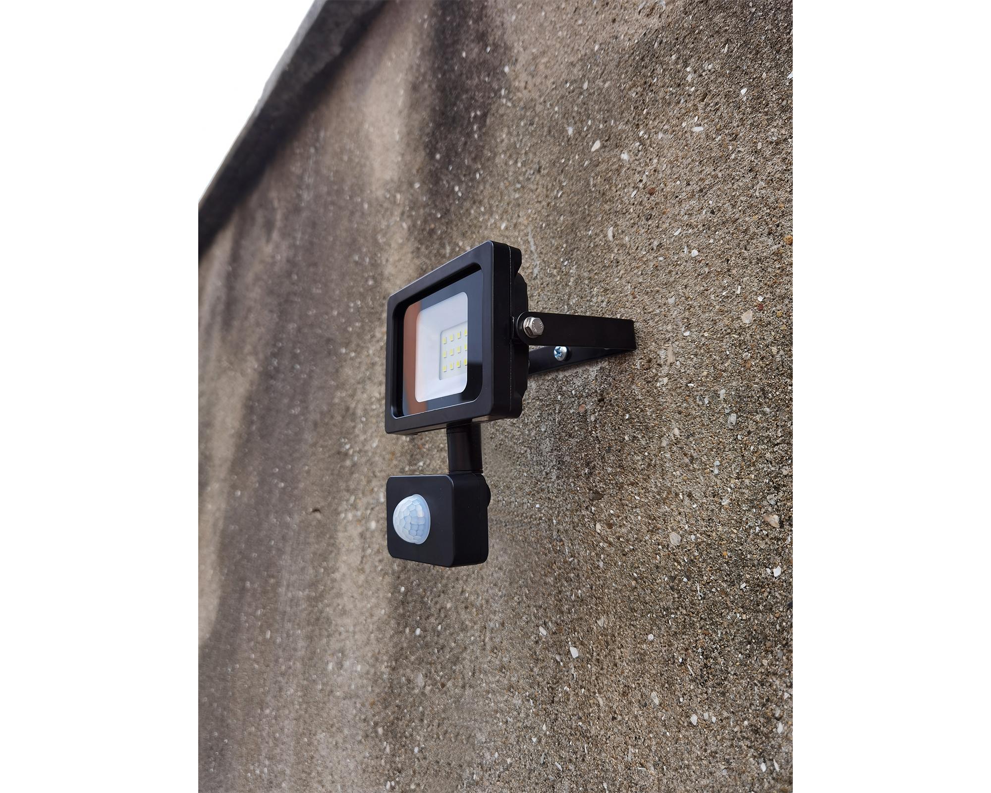 Reflector 10W con sensor luz fría Abitare-3