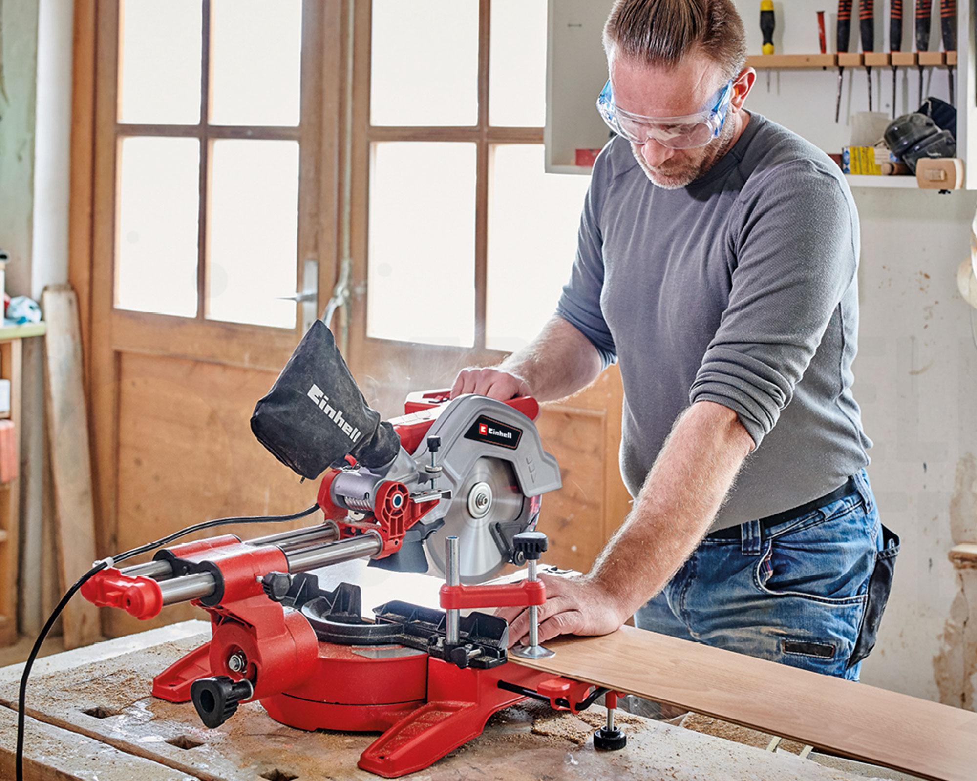 Ingleteadora telescópica 8'' 1500W TC-SM 216 Einhell-11