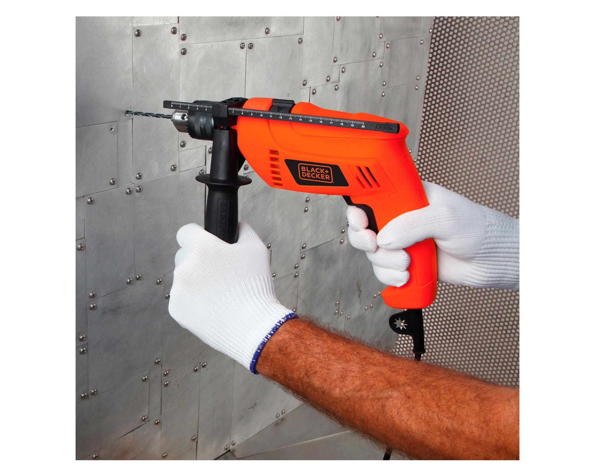 Sierra circular 1400W + lijadora orbital 200W + taladro percutor 550W Black+Decker-8