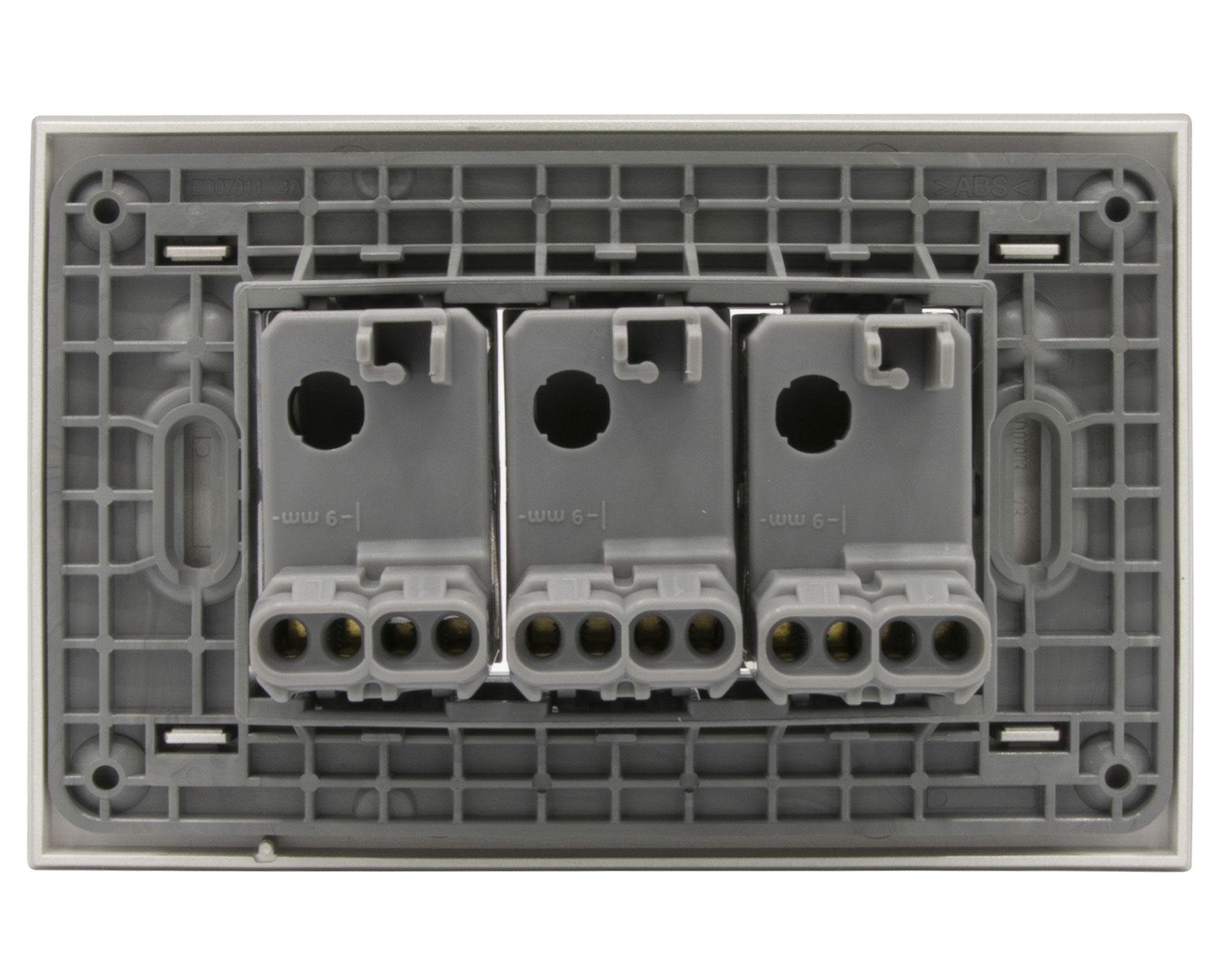 Placa armada interruptor triple 10A Nóbile perla Bticino-1