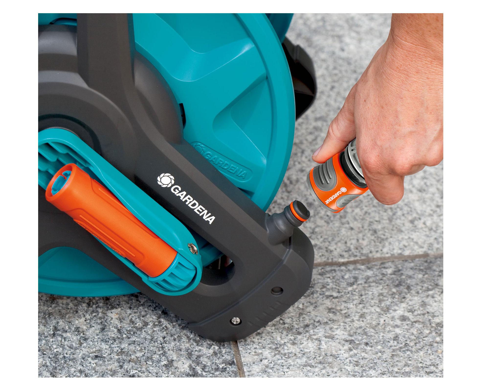 Enrollador de manguera 50 m Gardena.-2