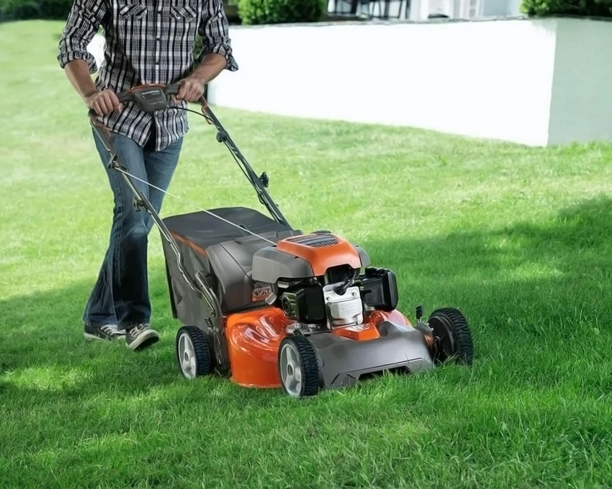 Cortacésped combustión 123 cc 2.4 HP 40 cm LC140P Husqvarna.-2