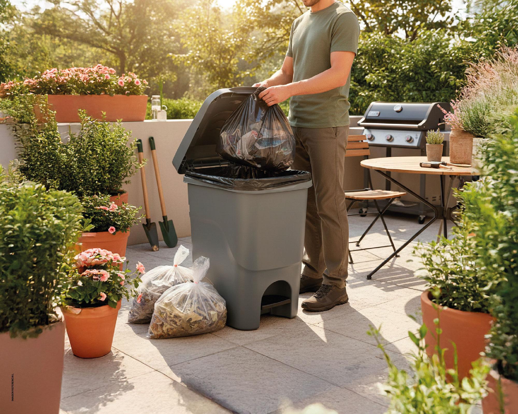 Basurero 60 litros Pedal con ruedas Cotidiana-2