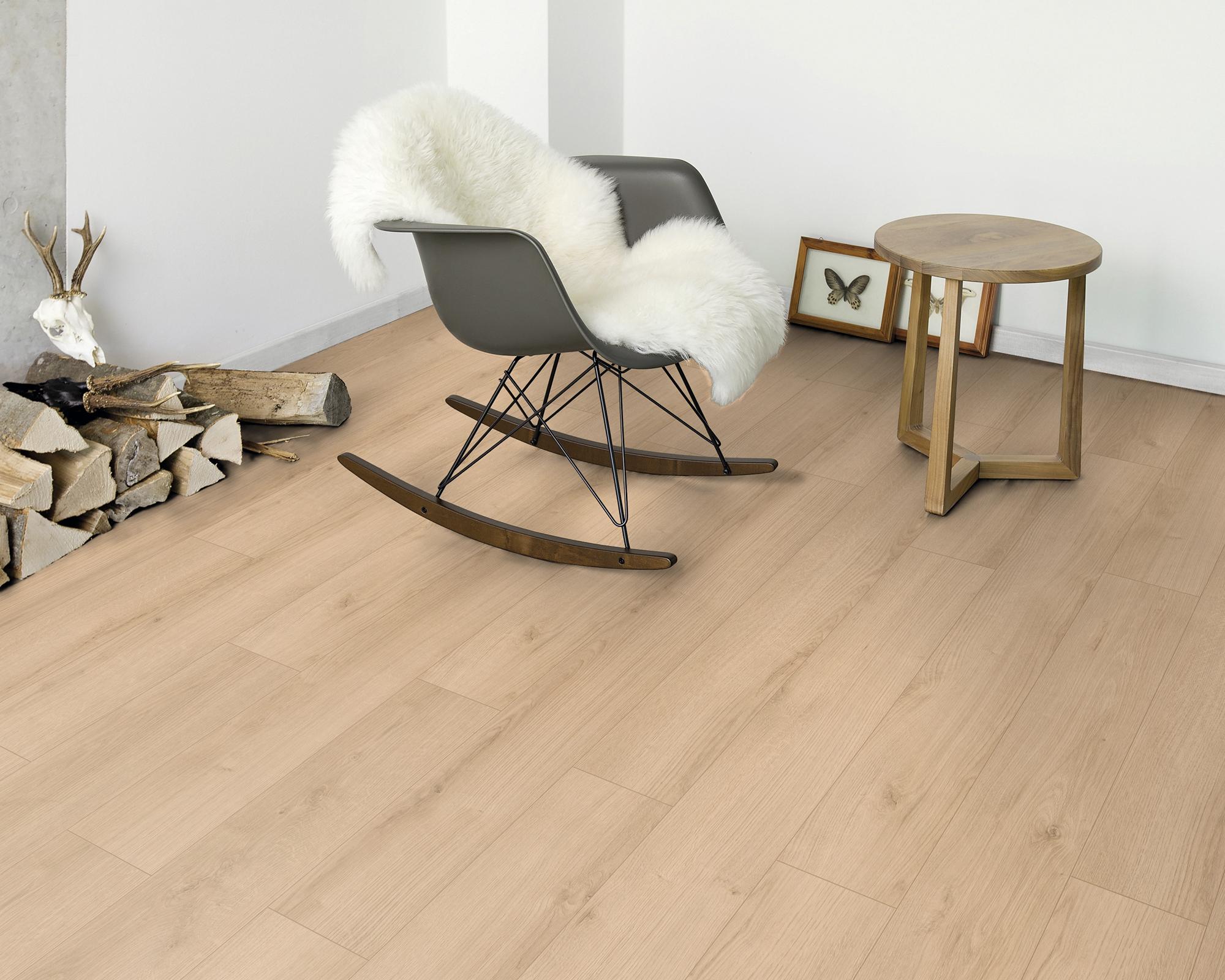 Piso flotante Classic Touch oak evoke crystal 8 mm 2.20 m2-2