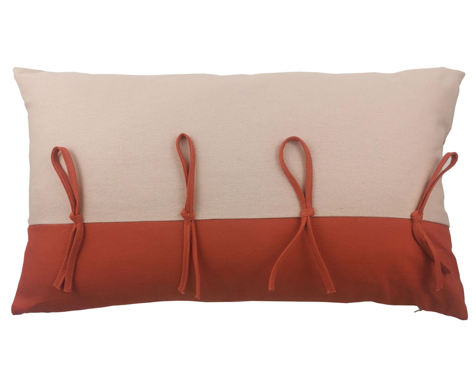 Cojín 30x50 cm Liso guinda Cotidiana-0