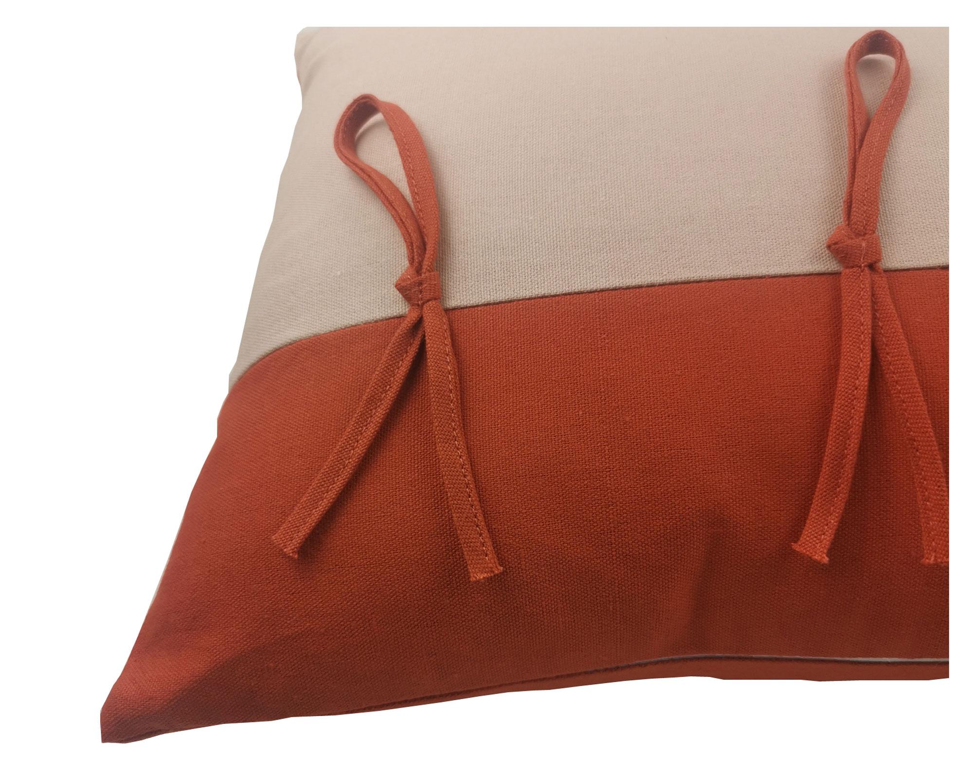 Cojín 30x50 cm Liso guinda Cotidiana-2