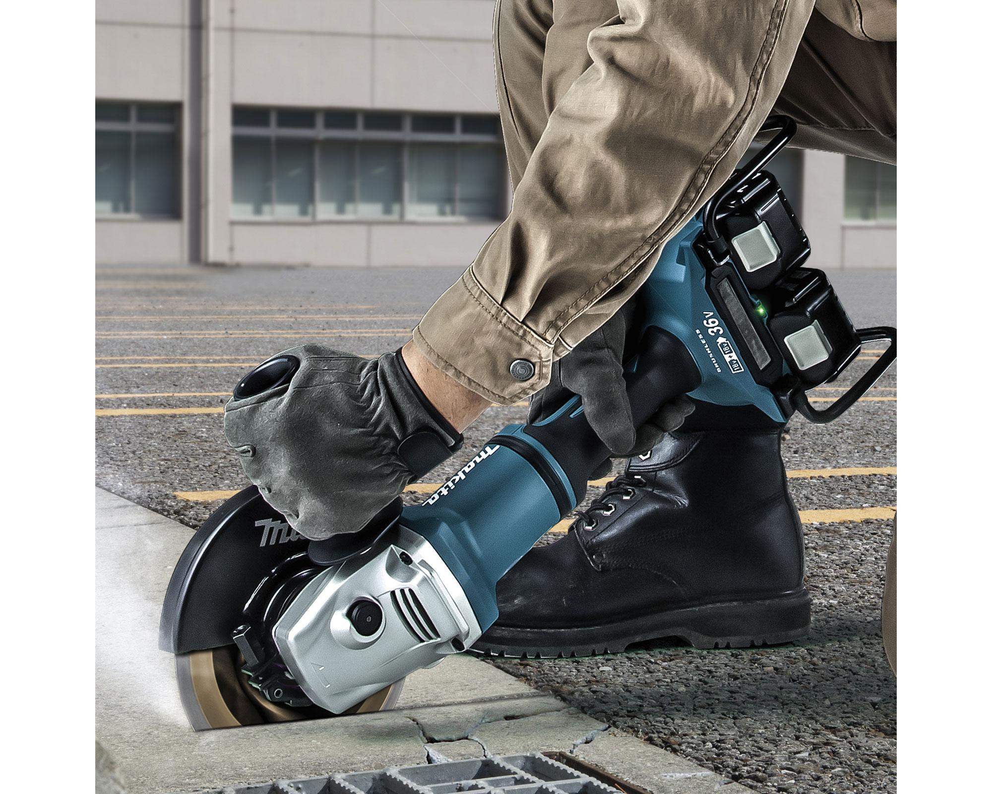 Esmeril angular inalámbrico 36V DGA701Z Makita-2