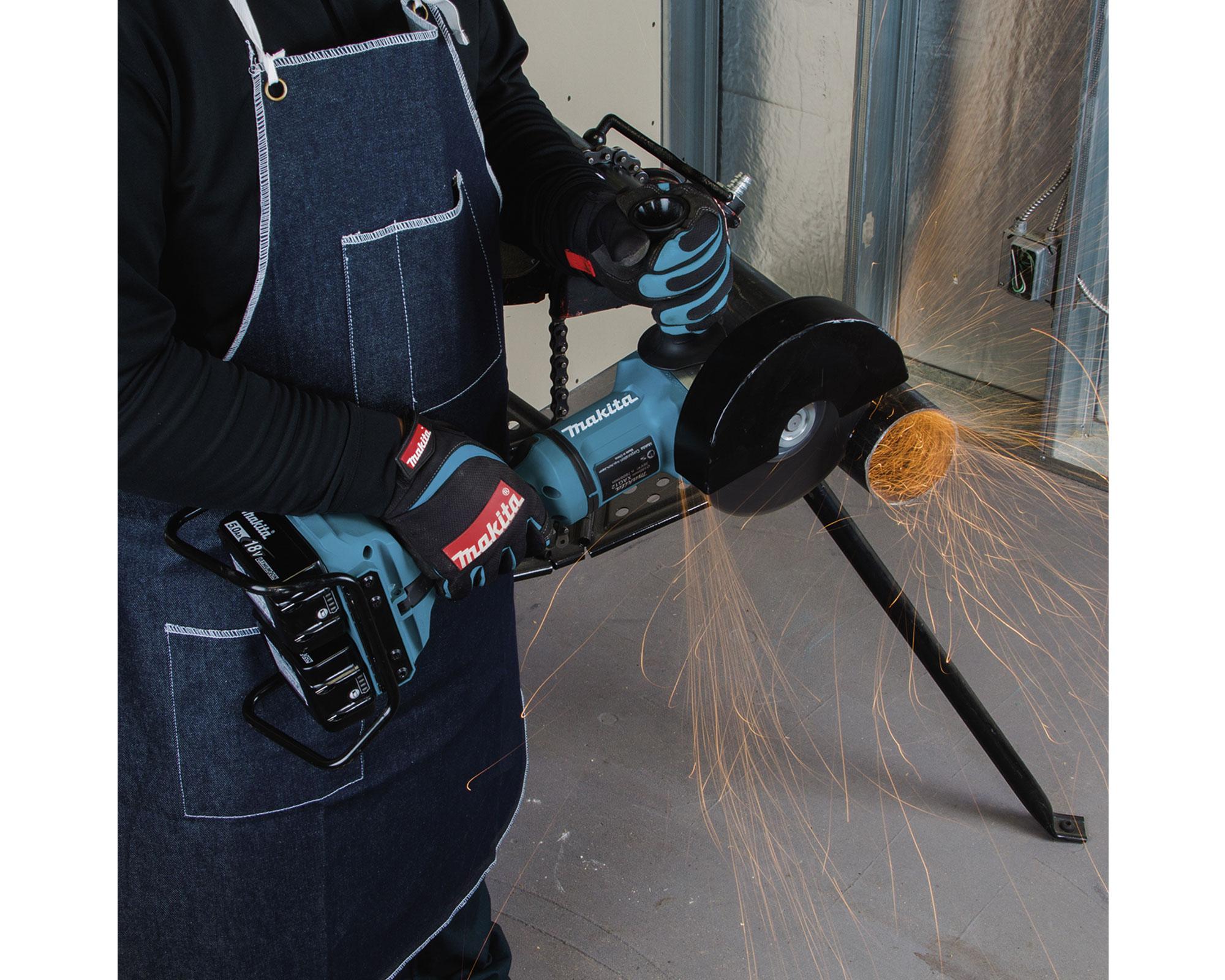 Esmeril angular inalámbrico 36V DGA701Z Makita-1