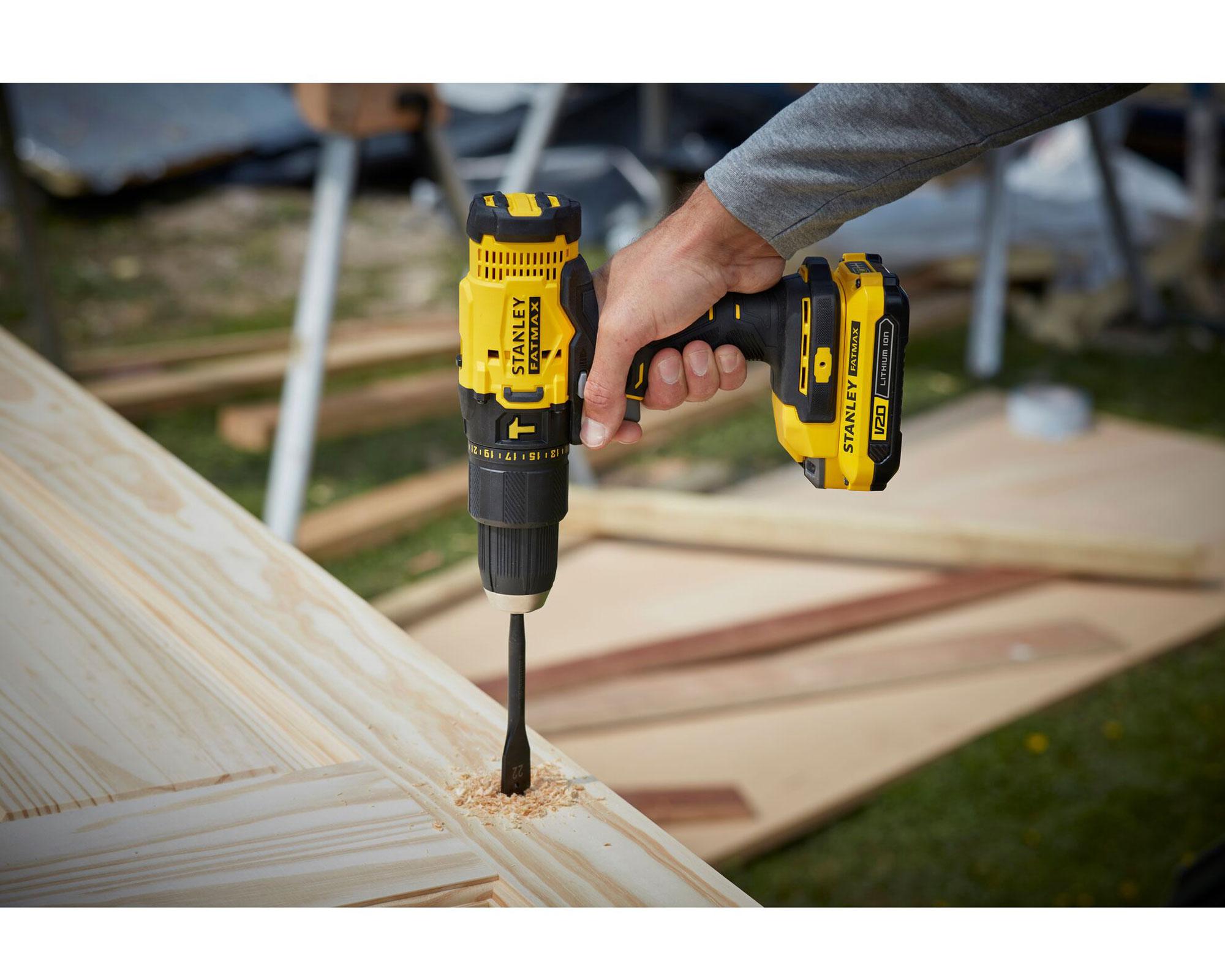 Taladro percutor 13 mm 1.5 Ah SBD715C2K-B2 Stanley-5