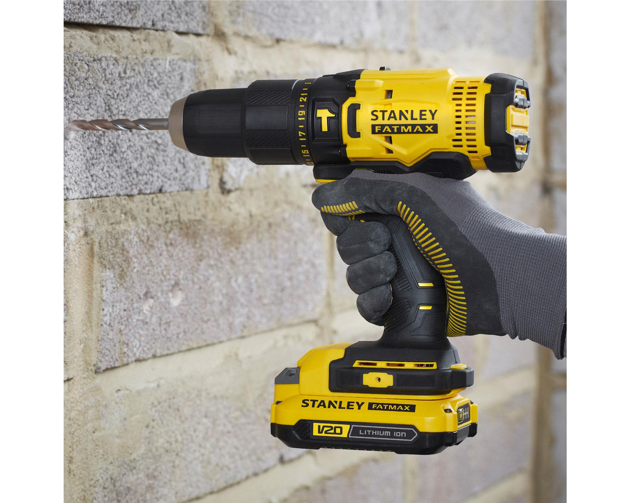 Taladro percutor 13 mm 1.5 Ah SBD715C2K-B2 Stanley-2