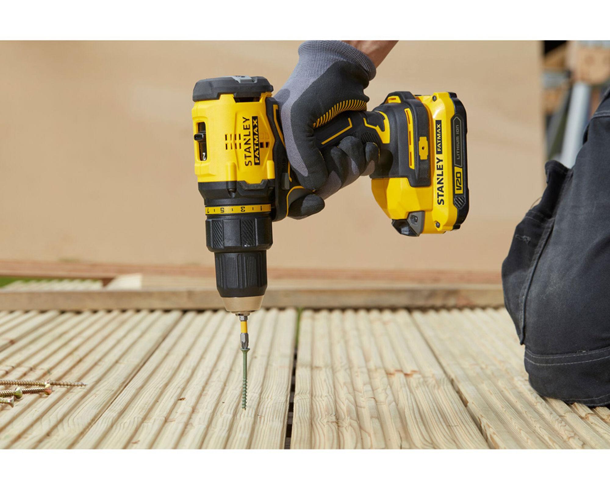 Taladro atornillador 13 mm SBD710C2K-B2 Stanley-4