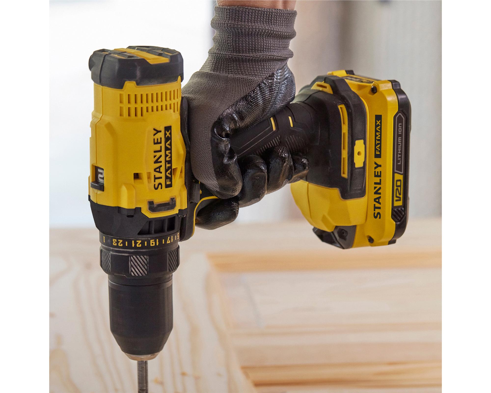 Taladro atornillador inalámbrico SCD700C2K-B2 + accesorios-4