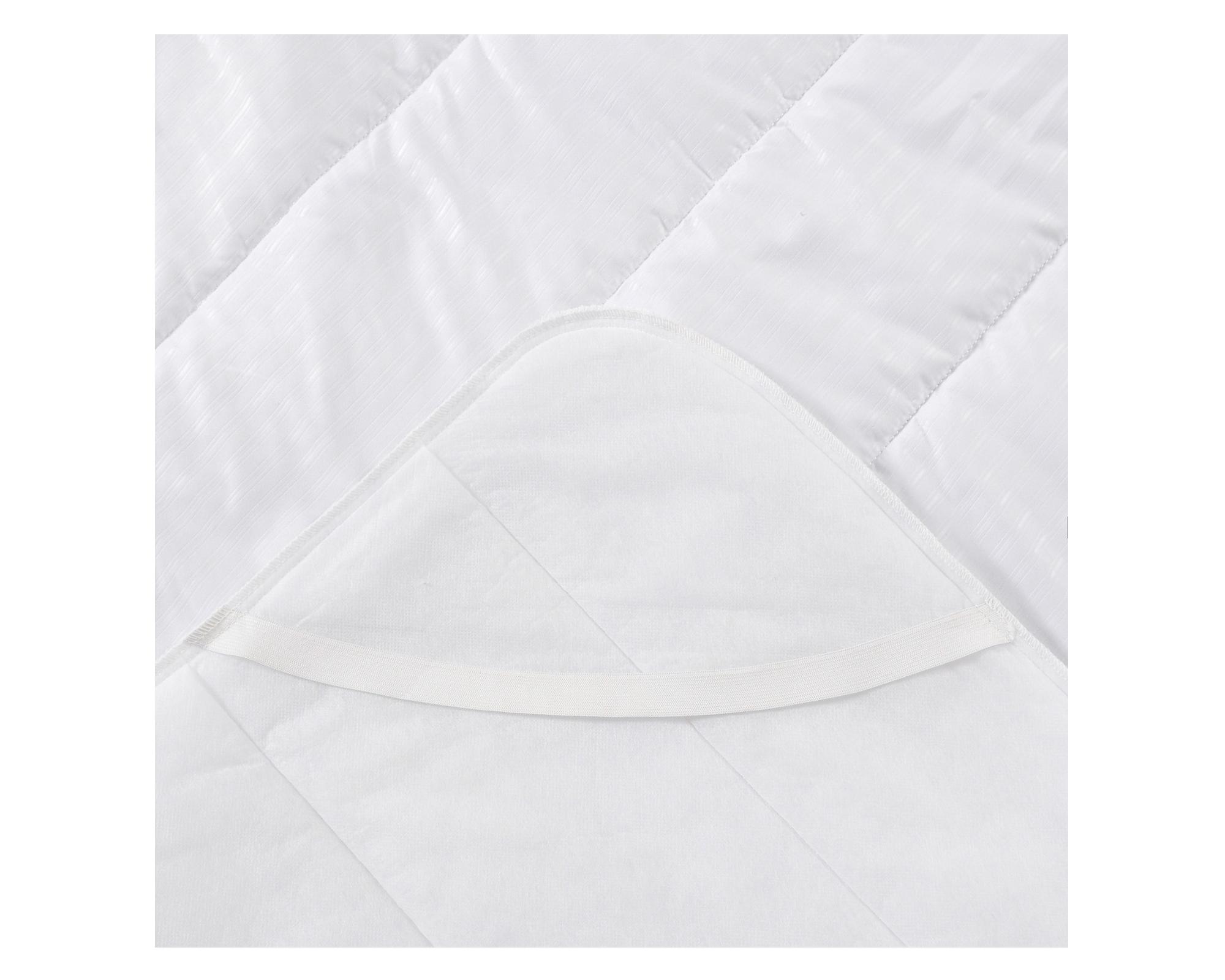 Cubre colchón King poliéster American Family-1