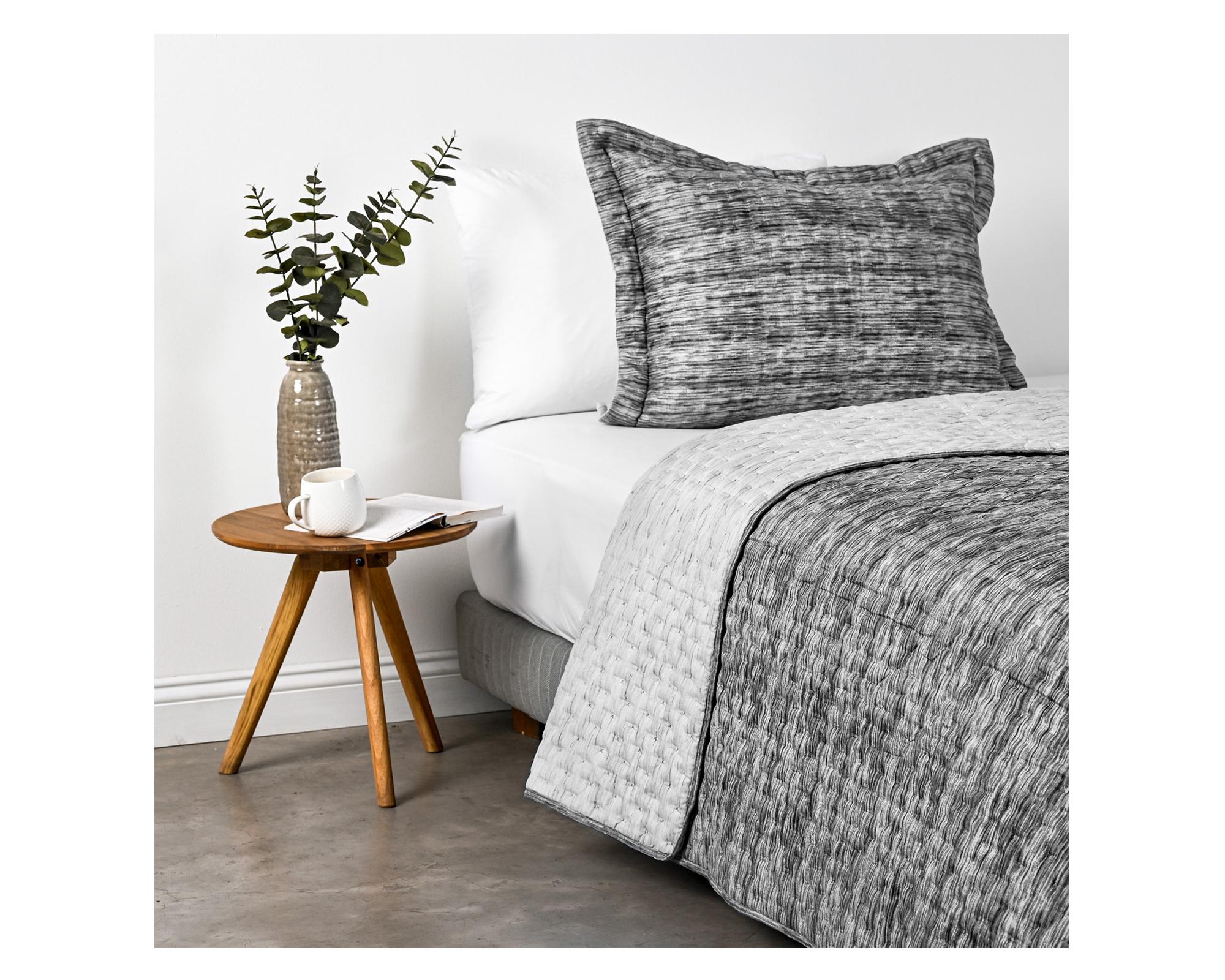 Quilt 1.5 plazas Dye gris American Family-1