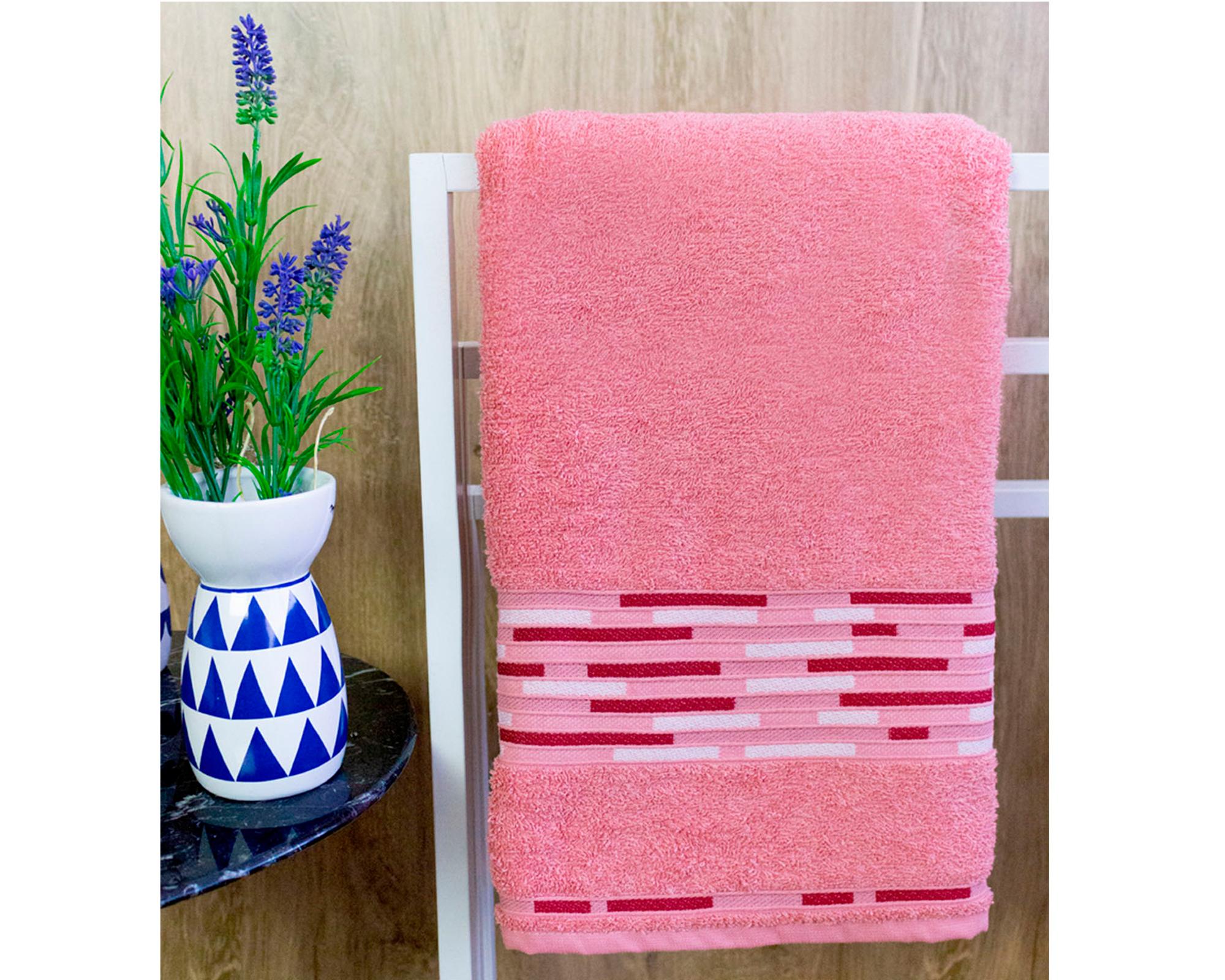 Toalla baño 70x140 cm Tetris rosado-1