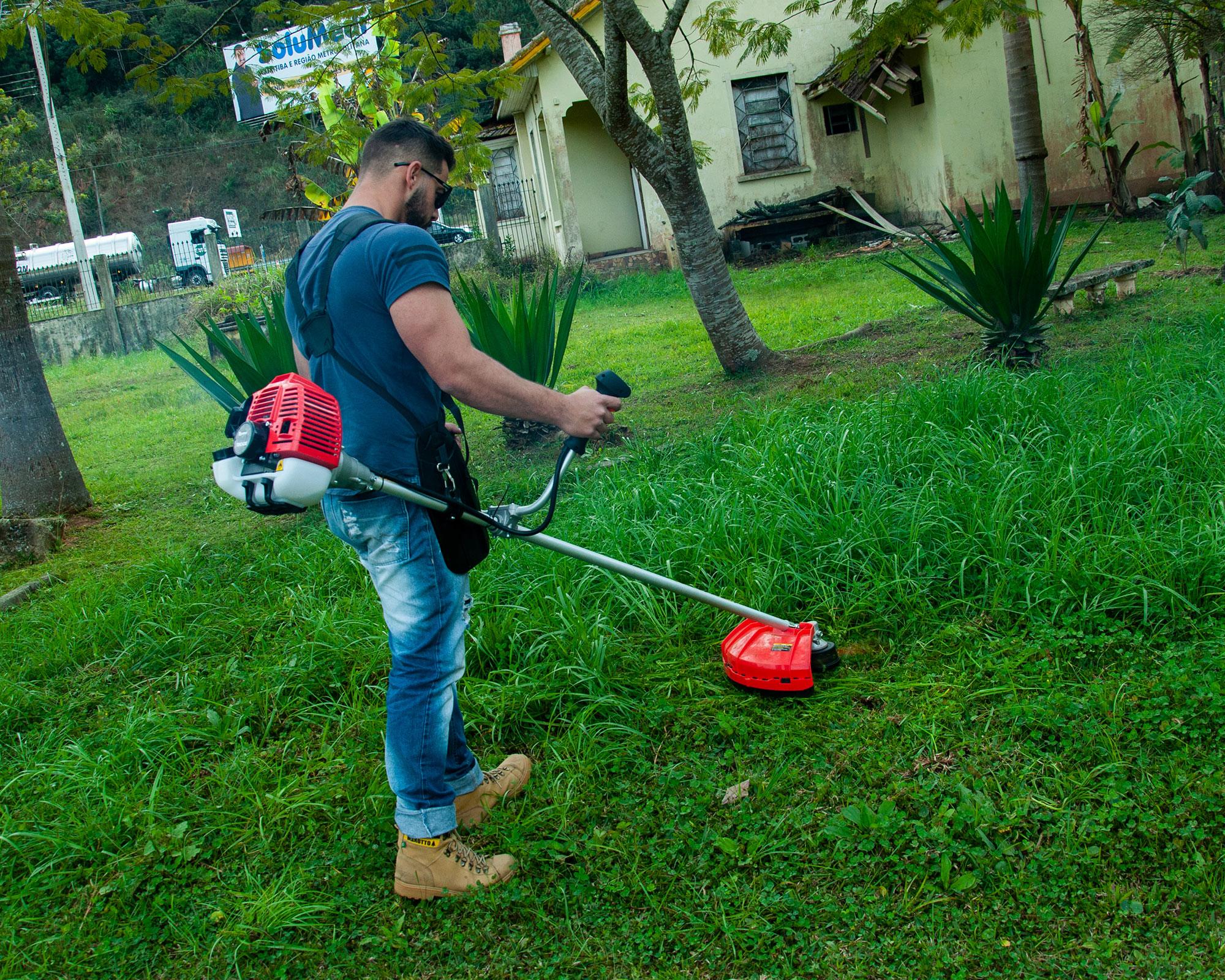 Desbrozadora  Combustión 42.7 cc 1.7 HP TBC43X gris-4