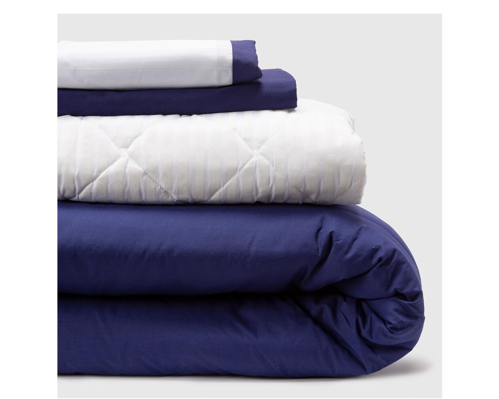 Plumón bicolor 1.5 plazas azul/celeste + Juego de sábanas azul + Cubre colchón blanco + Faldón azul-2