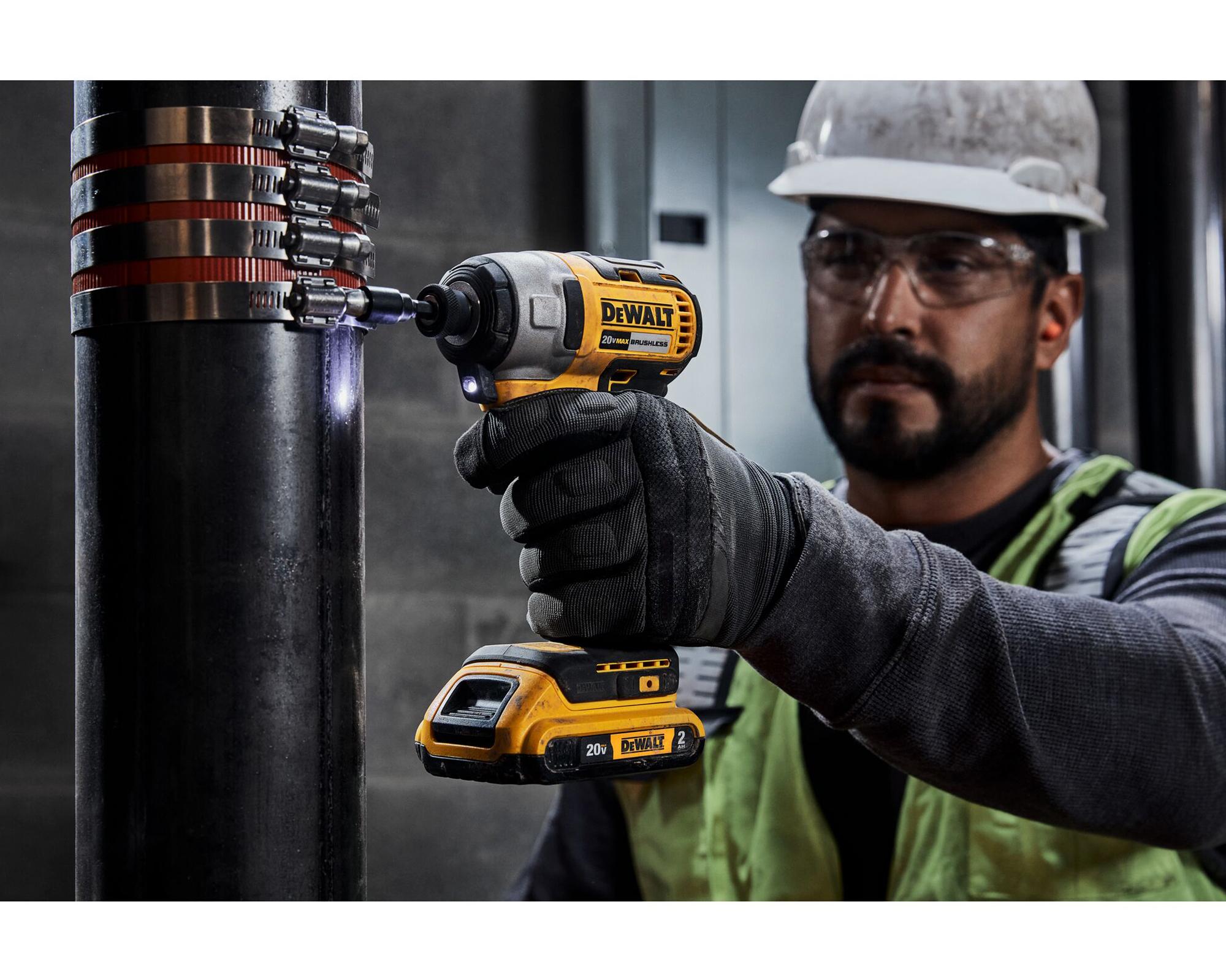 Kit atornillador impacto 20V 6.35 mm DCF7871-BS + 1 batería 4 Ah-4