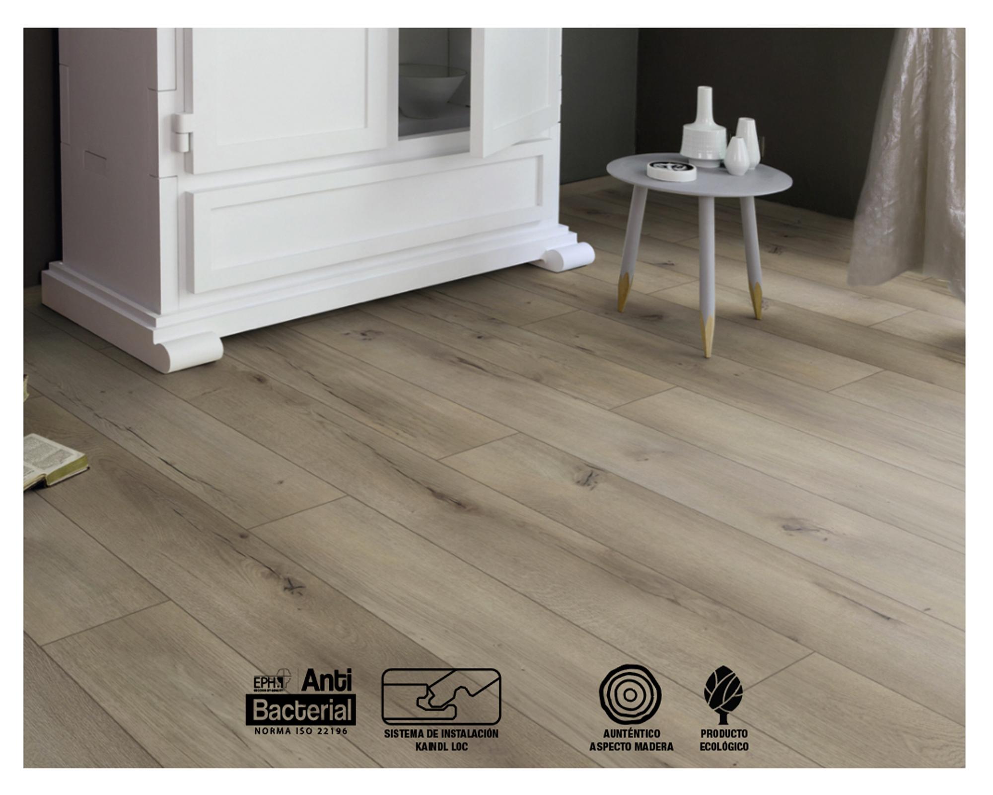 Piso flotante Classic Touch oak pleno 8 mm 2.40 m2-3