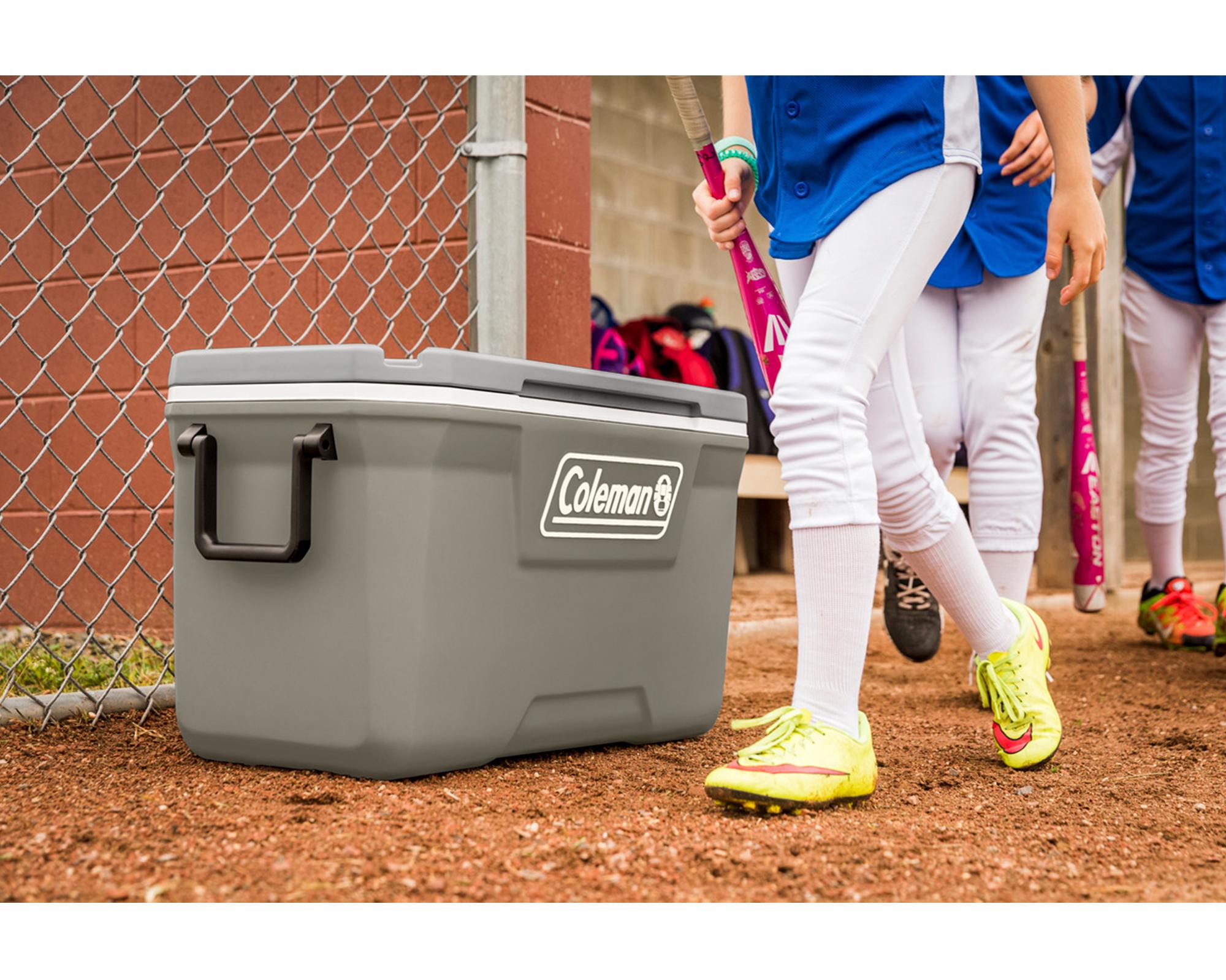 Cooler 66.24 litros 316 Serie 70QT gris-5