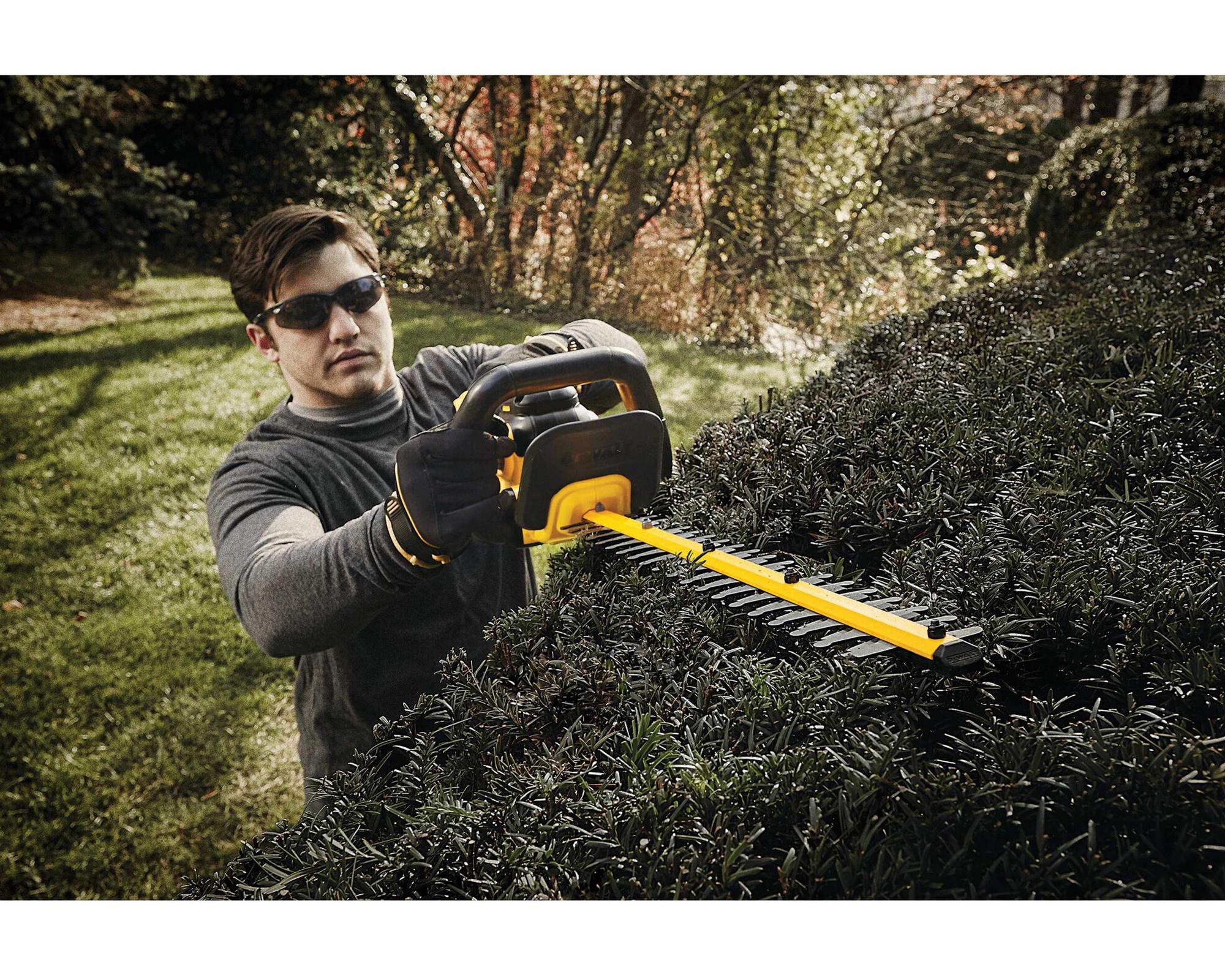 Cortasetos Brushless 22" 20V-4