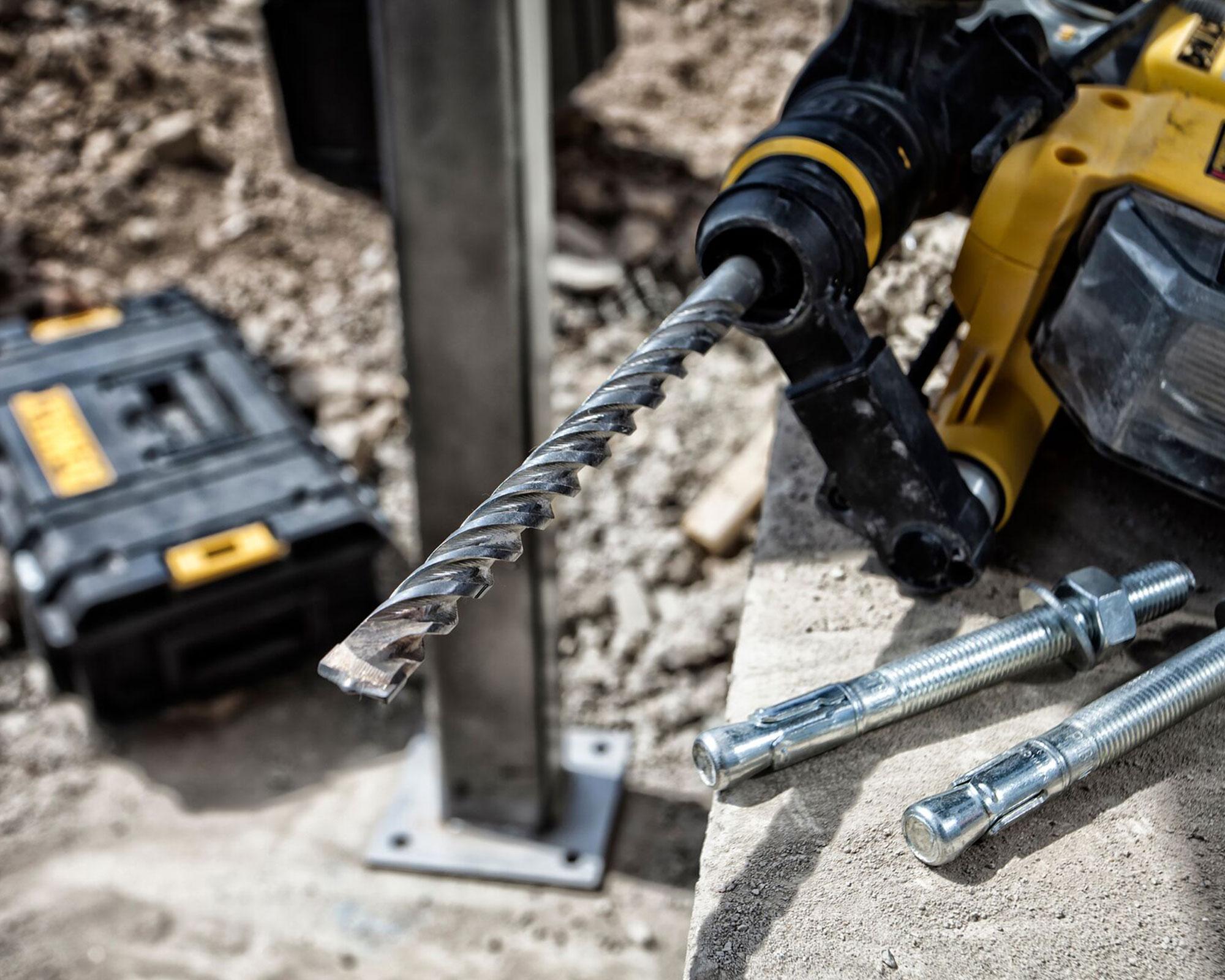 Broca concreto 10 mm DT9540-QZ-4