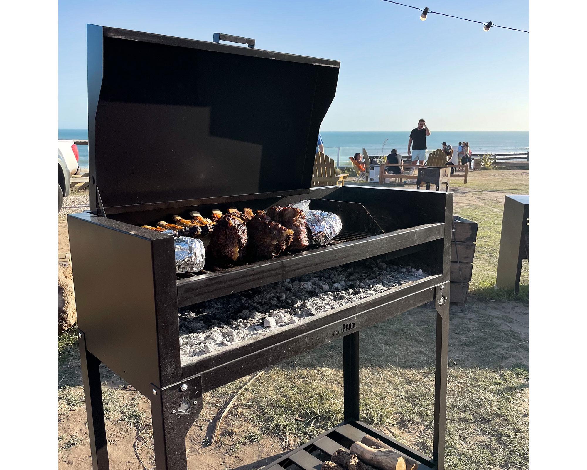 Parrilla a carbón Chulengo negro-3