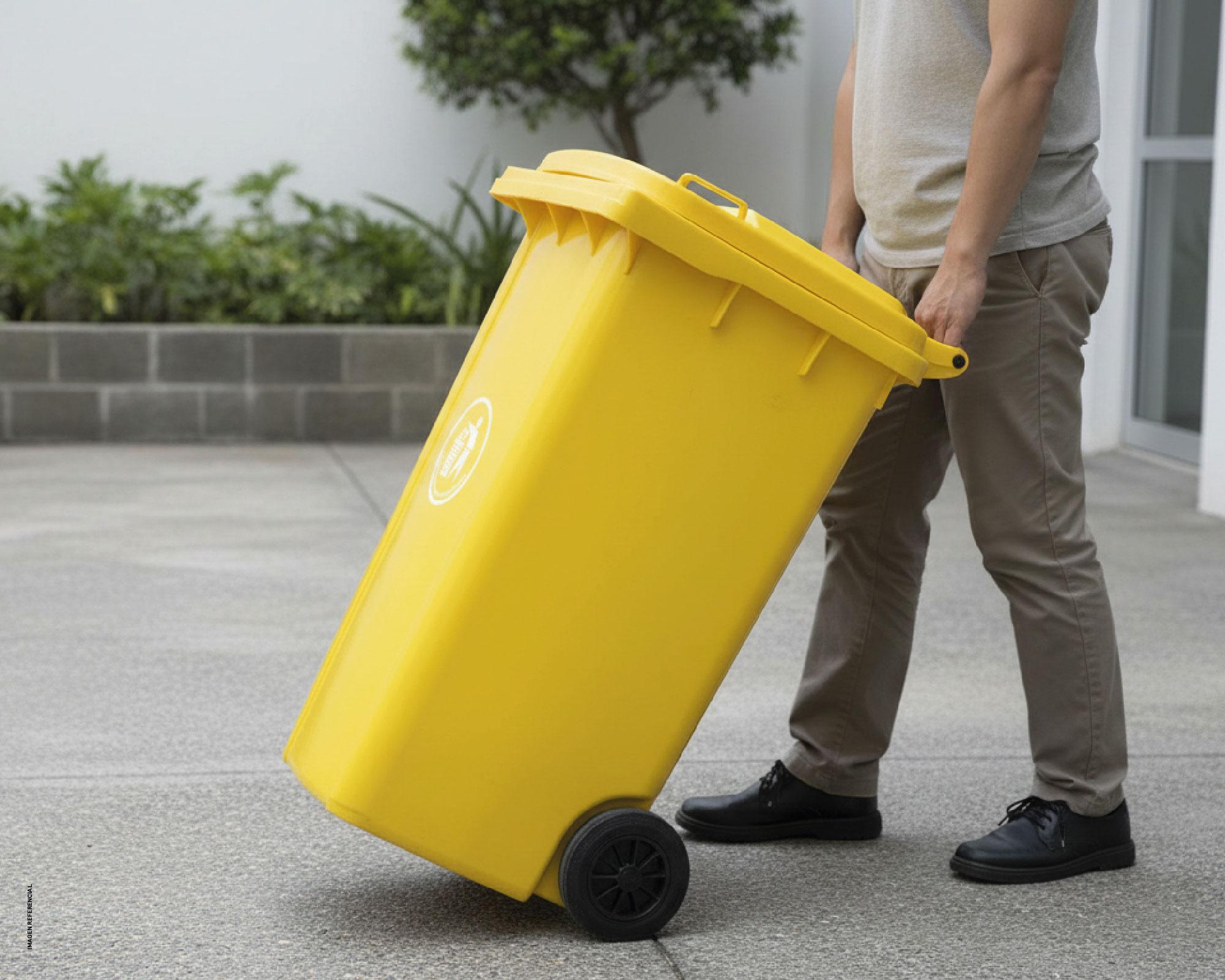 Basurero cuadrado amarillo 240 lt-2