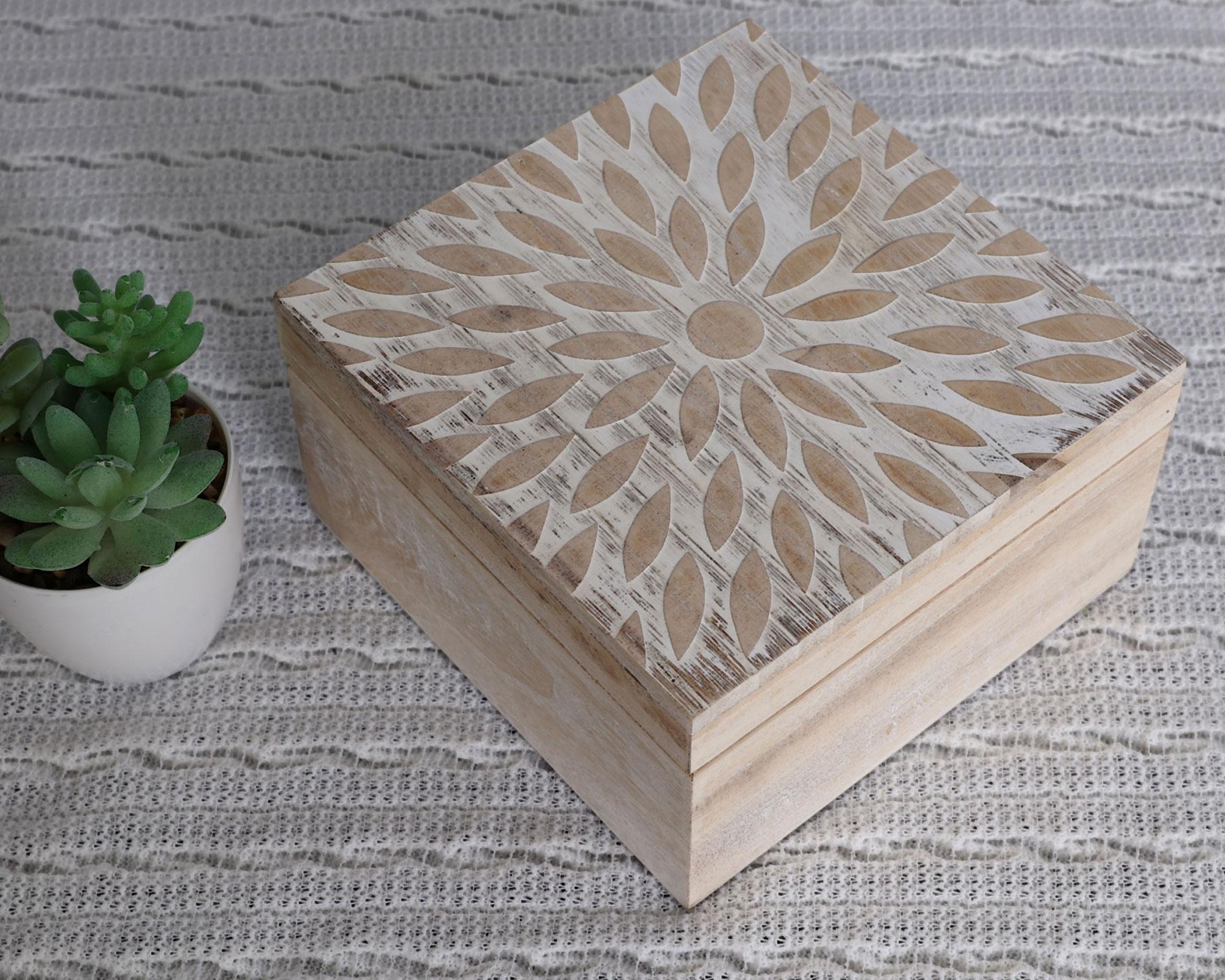 Caja decorativa EA 18x18 cm-1