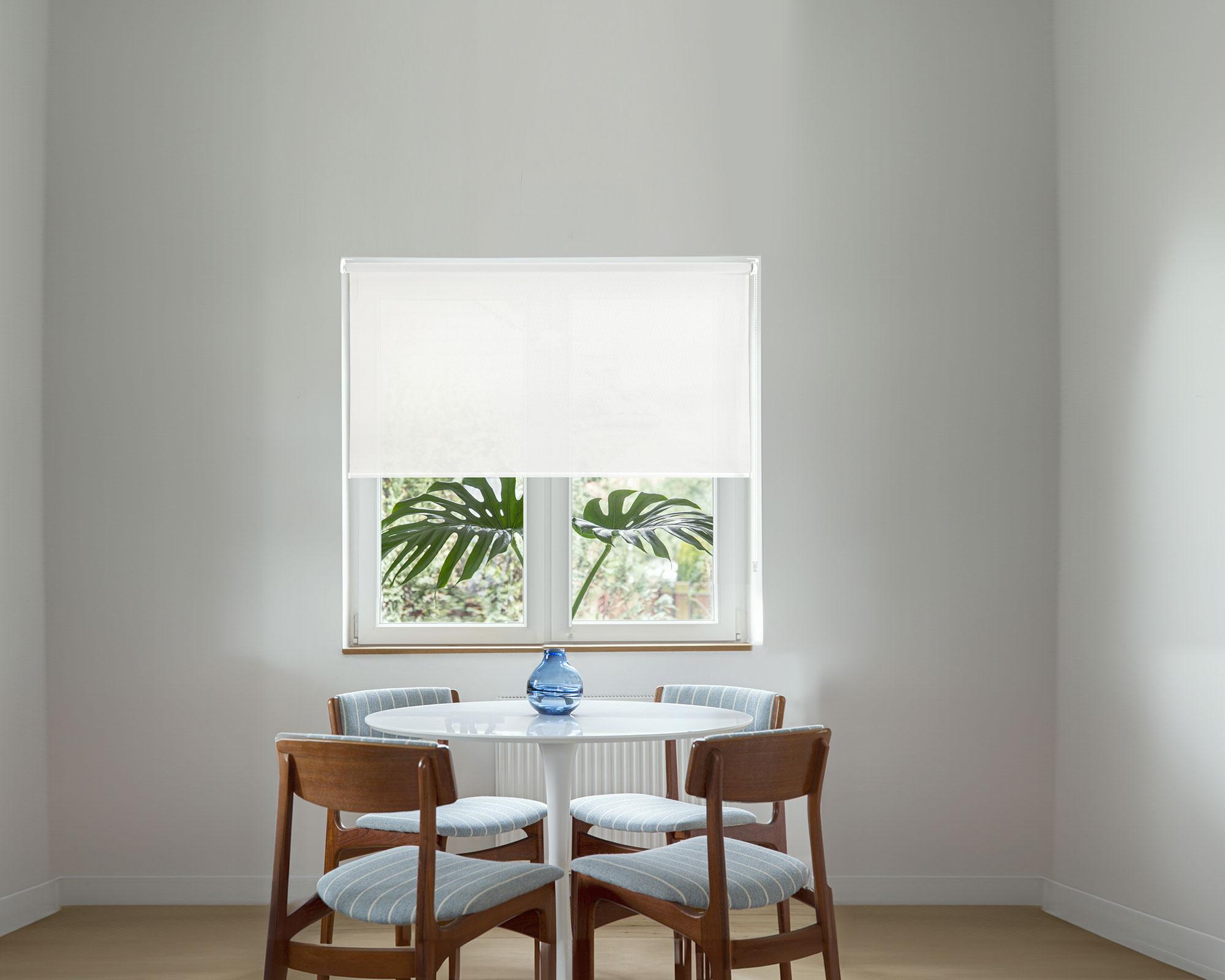 Roller sunscreen 5 apertura 150x250 blanco-9