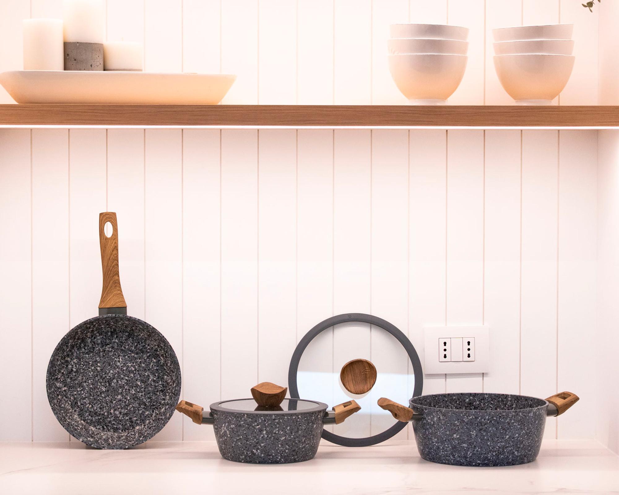 Batería de cocina Rokka aluminio piedra 7 piezas-2