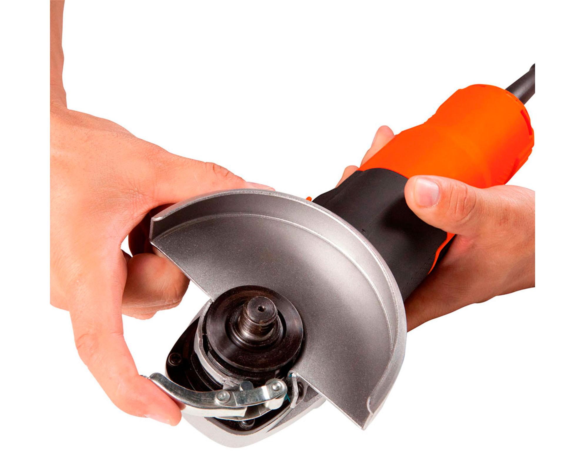 Esmeril angular 4 1/2'' 820W G720 Black+Decker-3