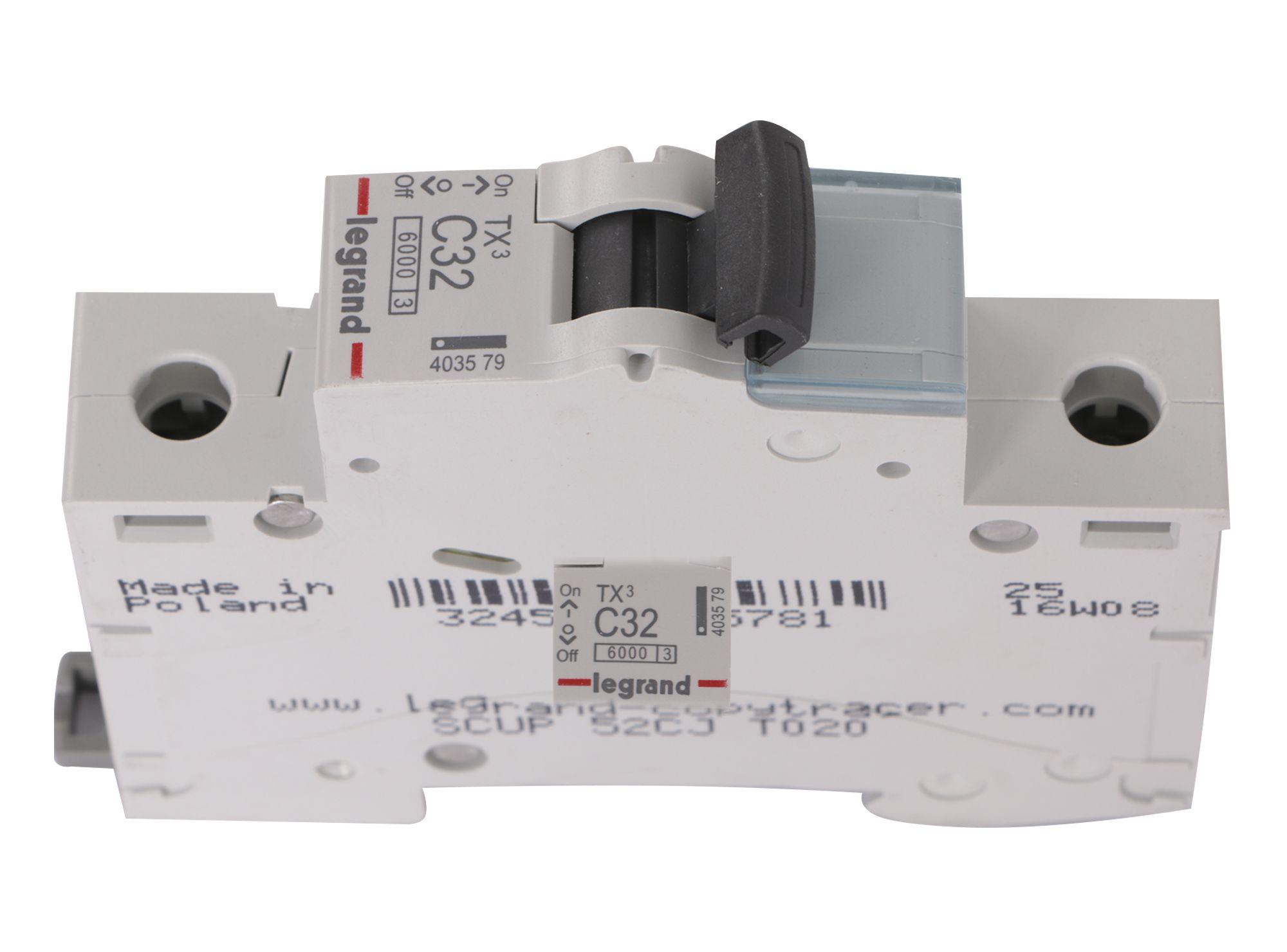 Interruptor automático 32A DE/C Legrand-1