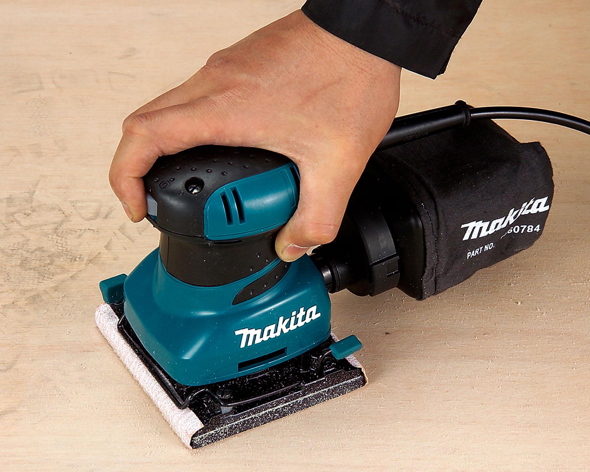 Lijadora de acabado 200W BO4556 Makita-3