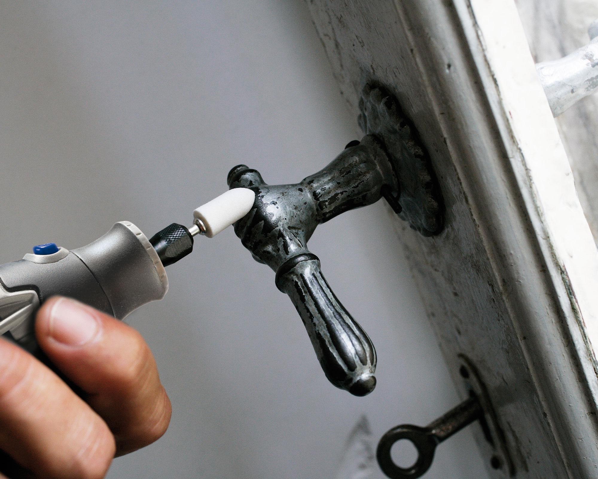 Multipropósito 120W 3000 + 32 accesorios Dremel-10