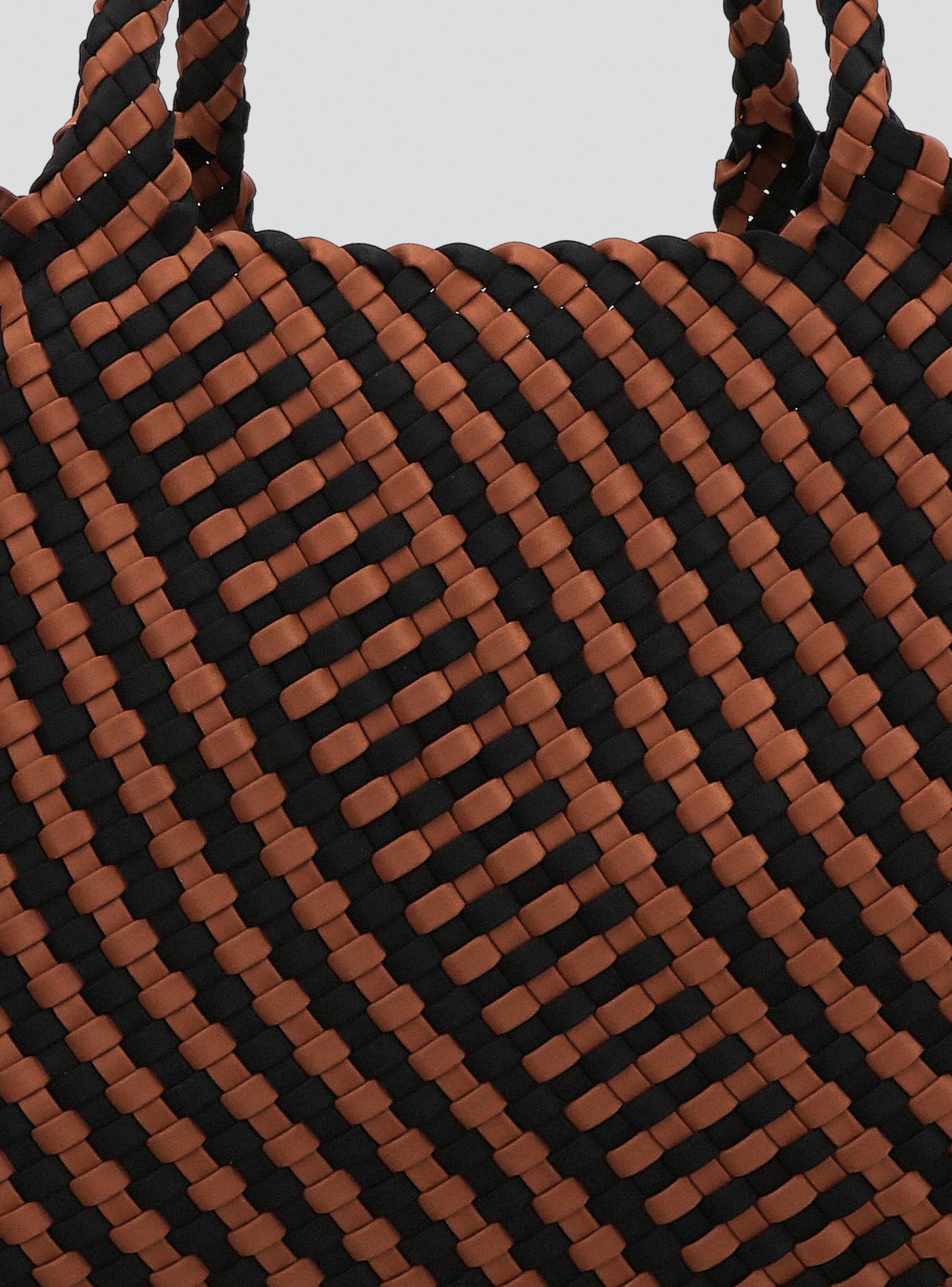 Bolso Tipo Tote Entramado de Bitono-5