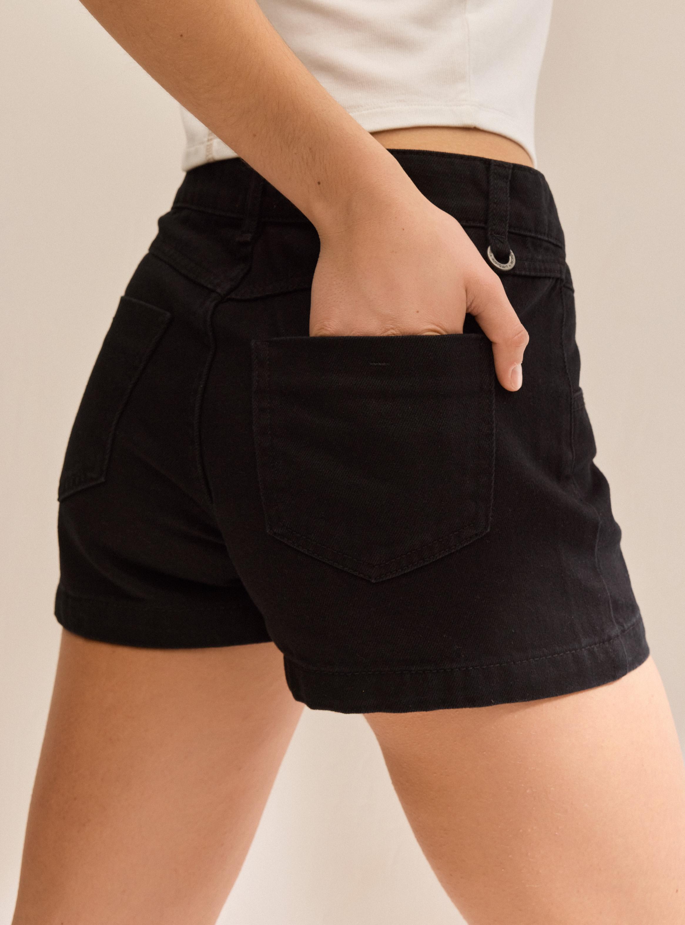 Short con Broches a la Vista-3