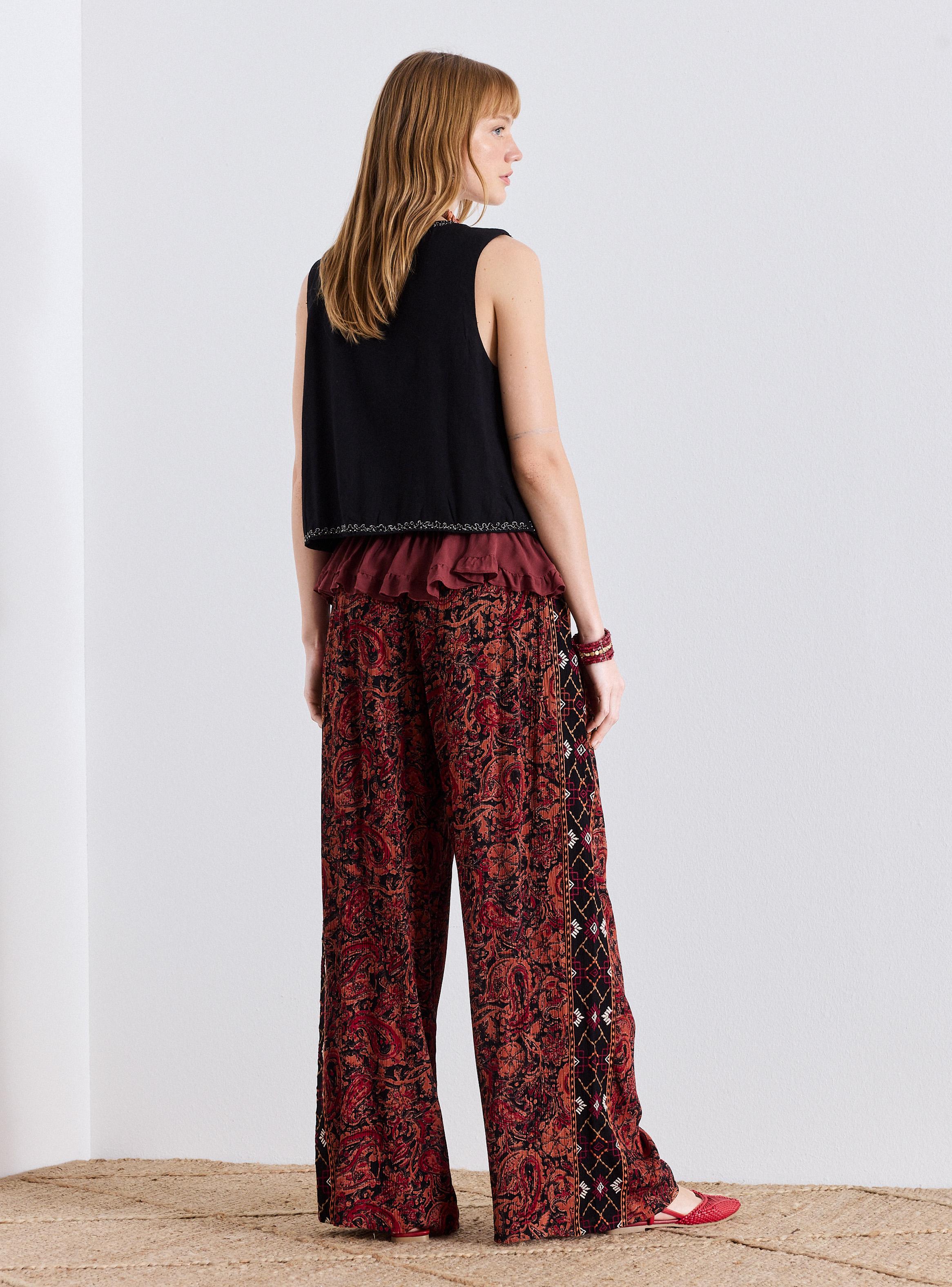 Pantalón Bordado en Costados-5