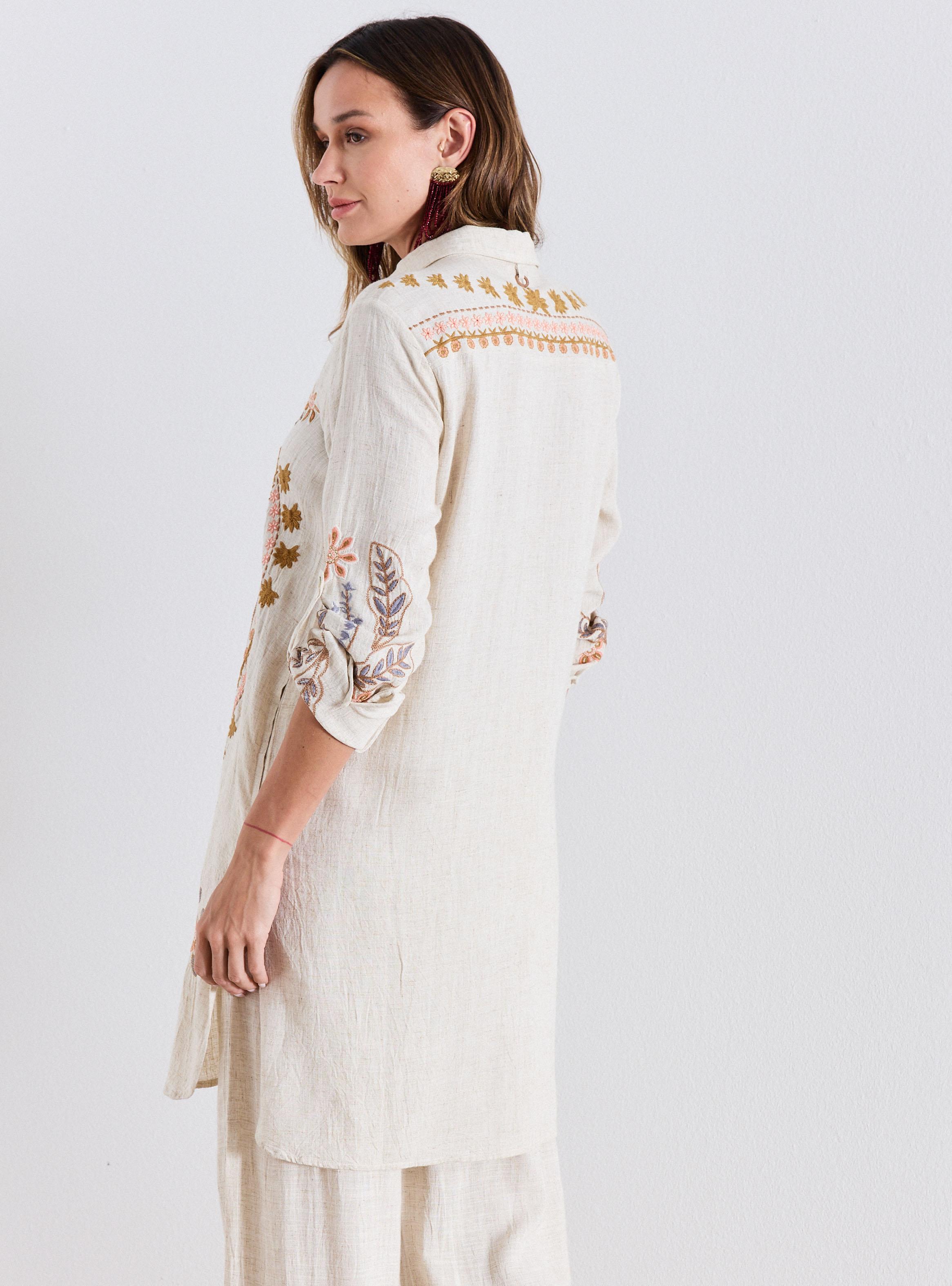 Blusa Detalle Bordado Delantero-2