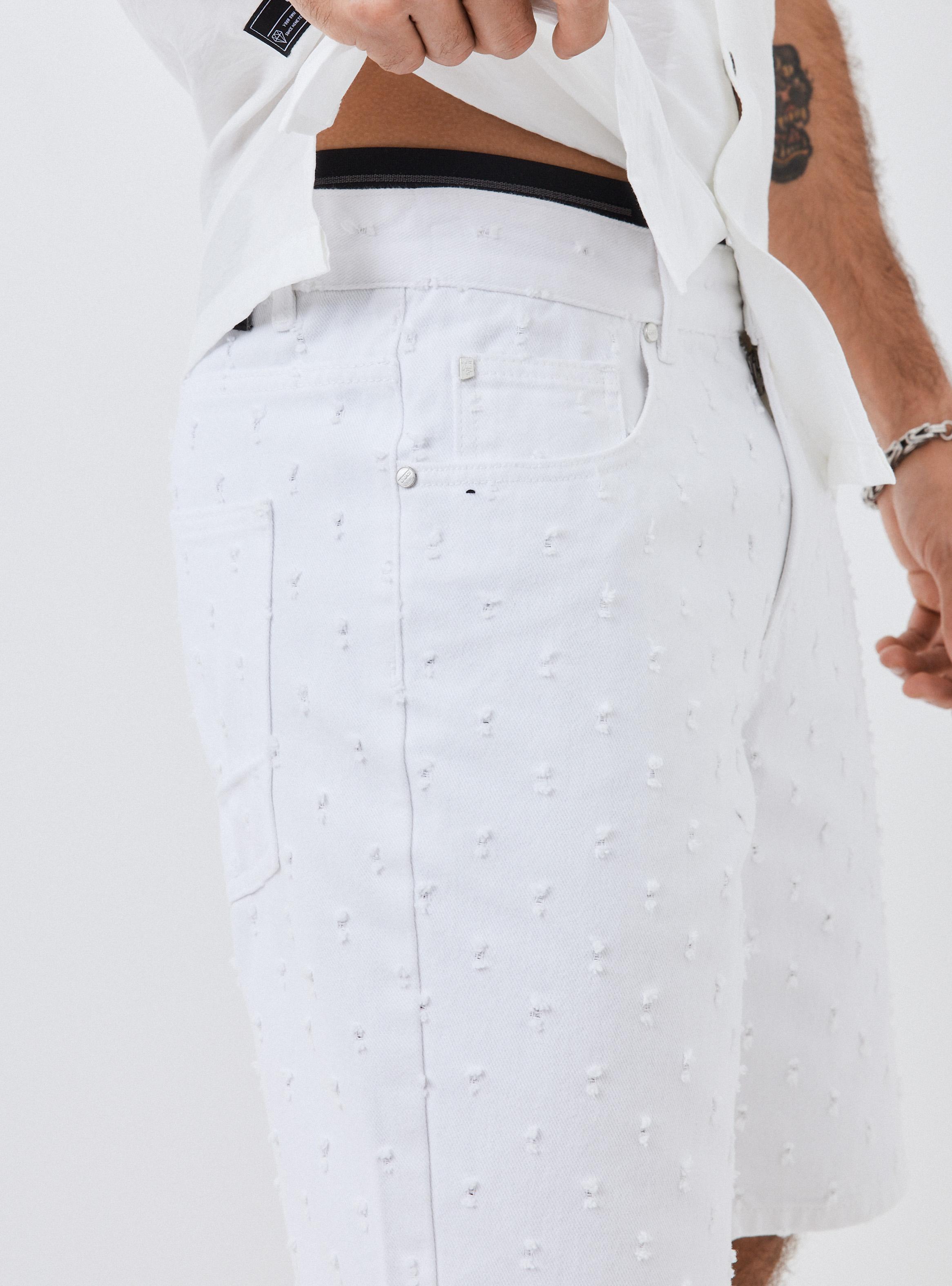 Short Relaxed Piqueteado Fit Medio-2