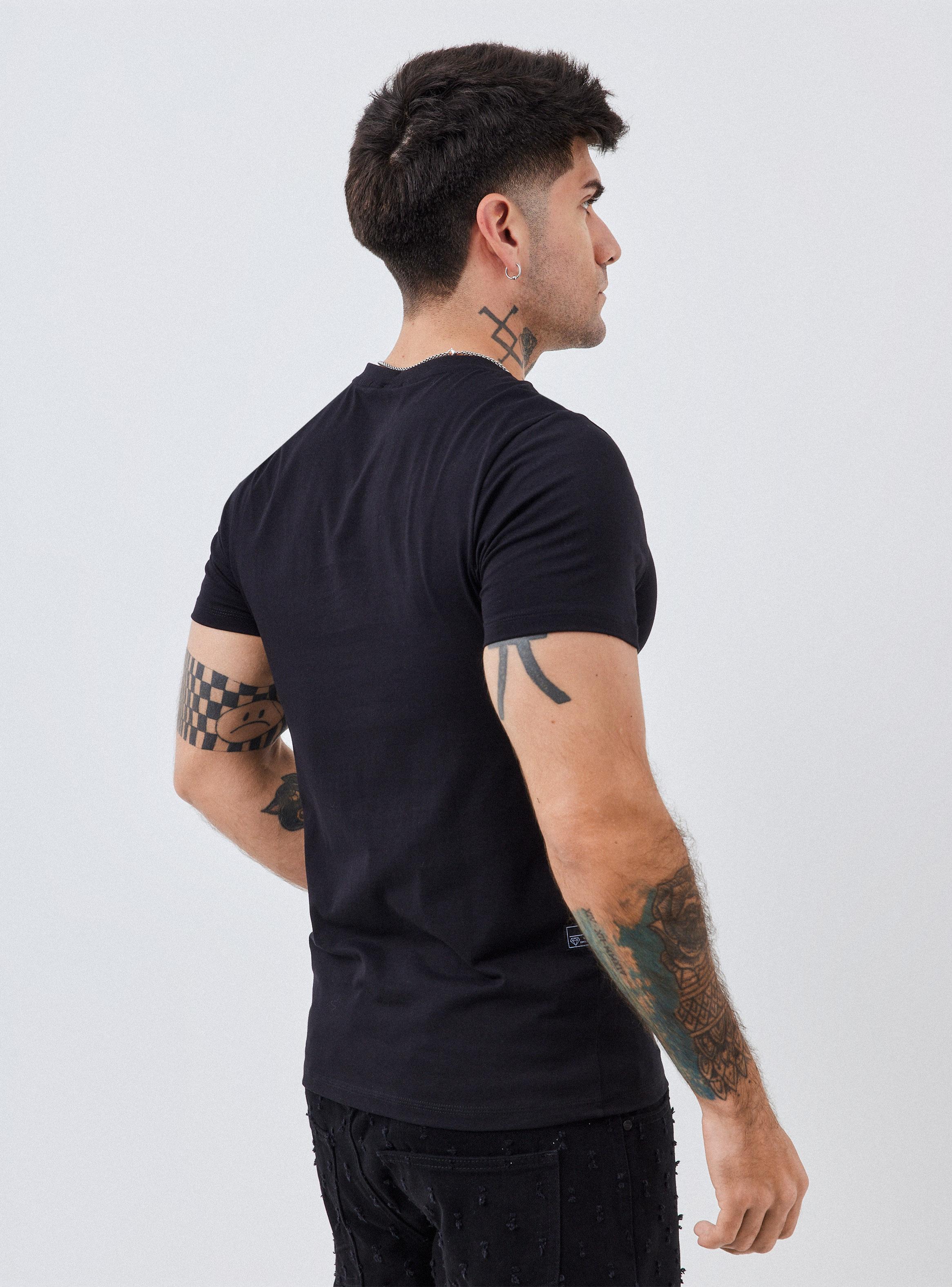 Polera Ajustada Cuello V Manga Corta-1