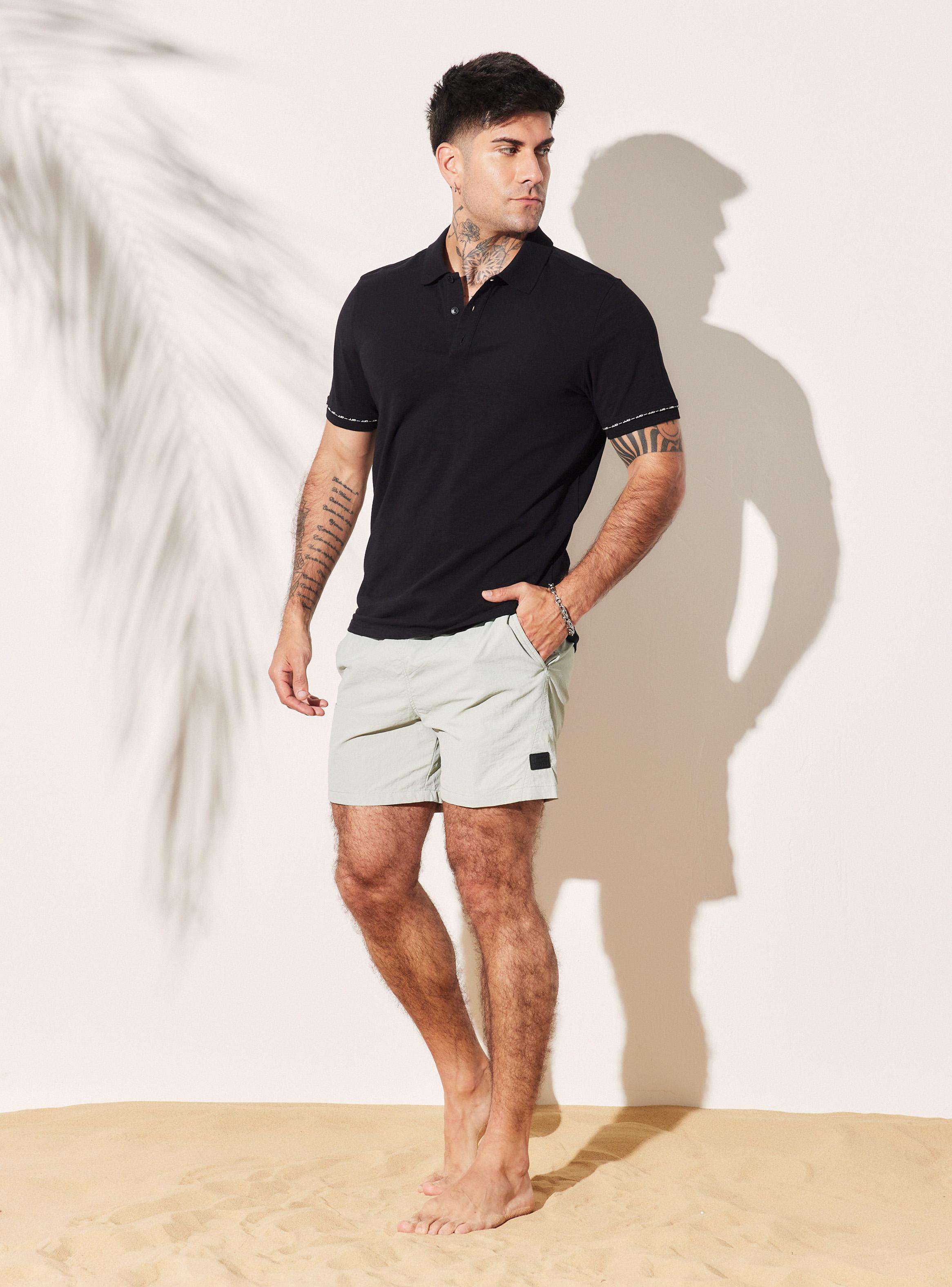 Polera Cuello Polo Estampado Silicona Espalda Manga Corta-4