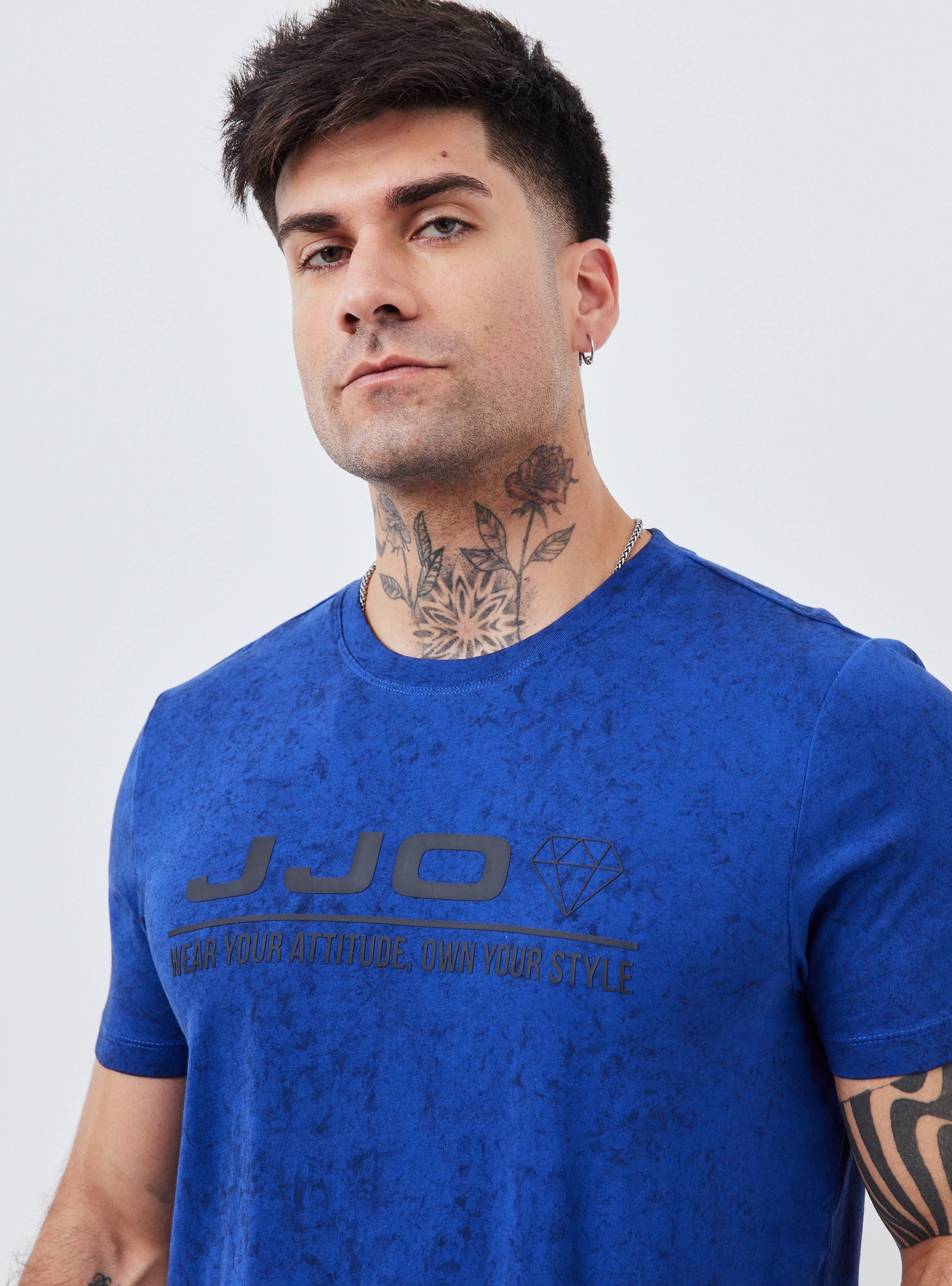 Polera Fondo Manchado Estampado Logo Frontal Manga Corta-2