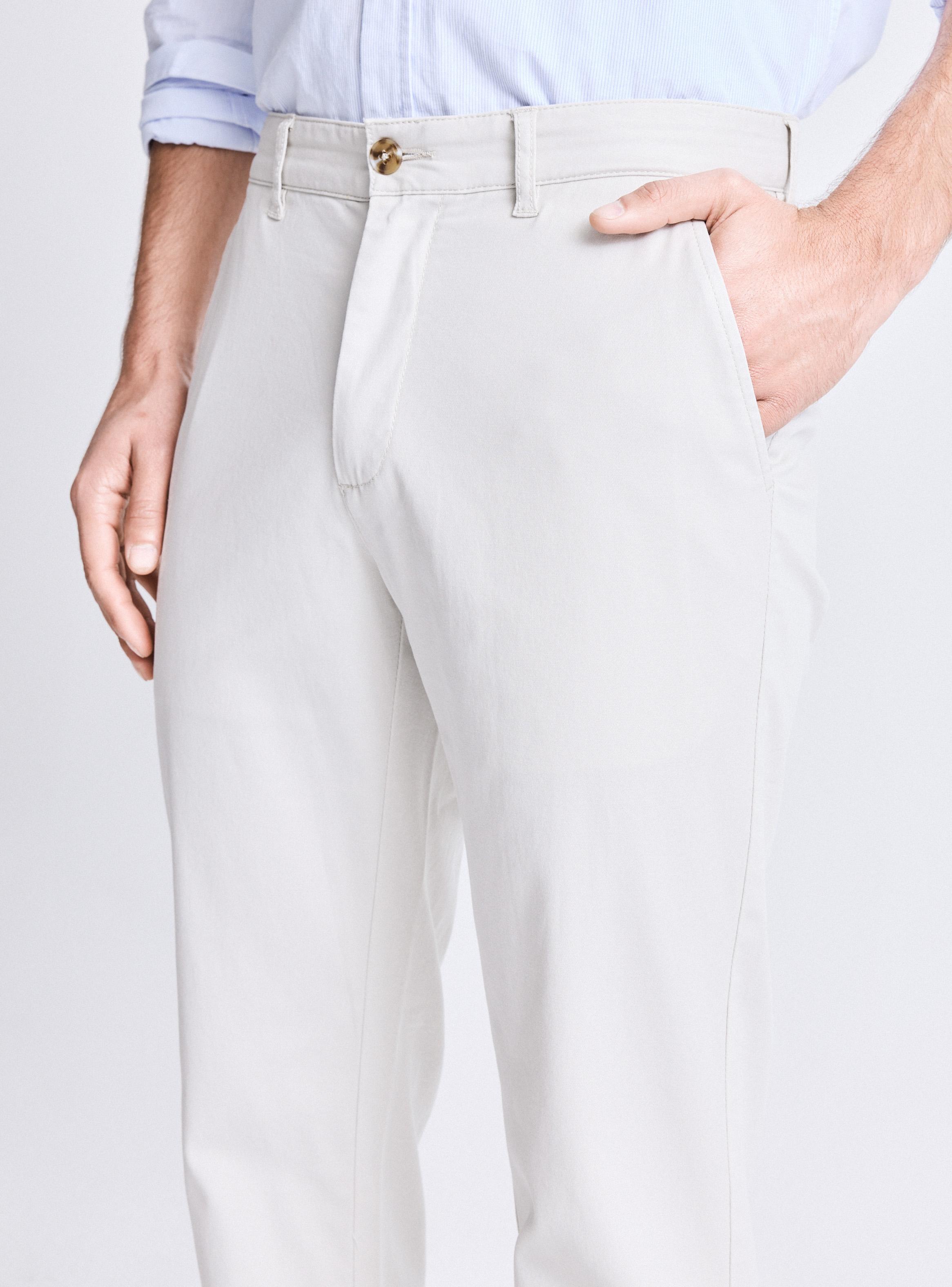 Pantalón Básico Chino Tailored Fit-2