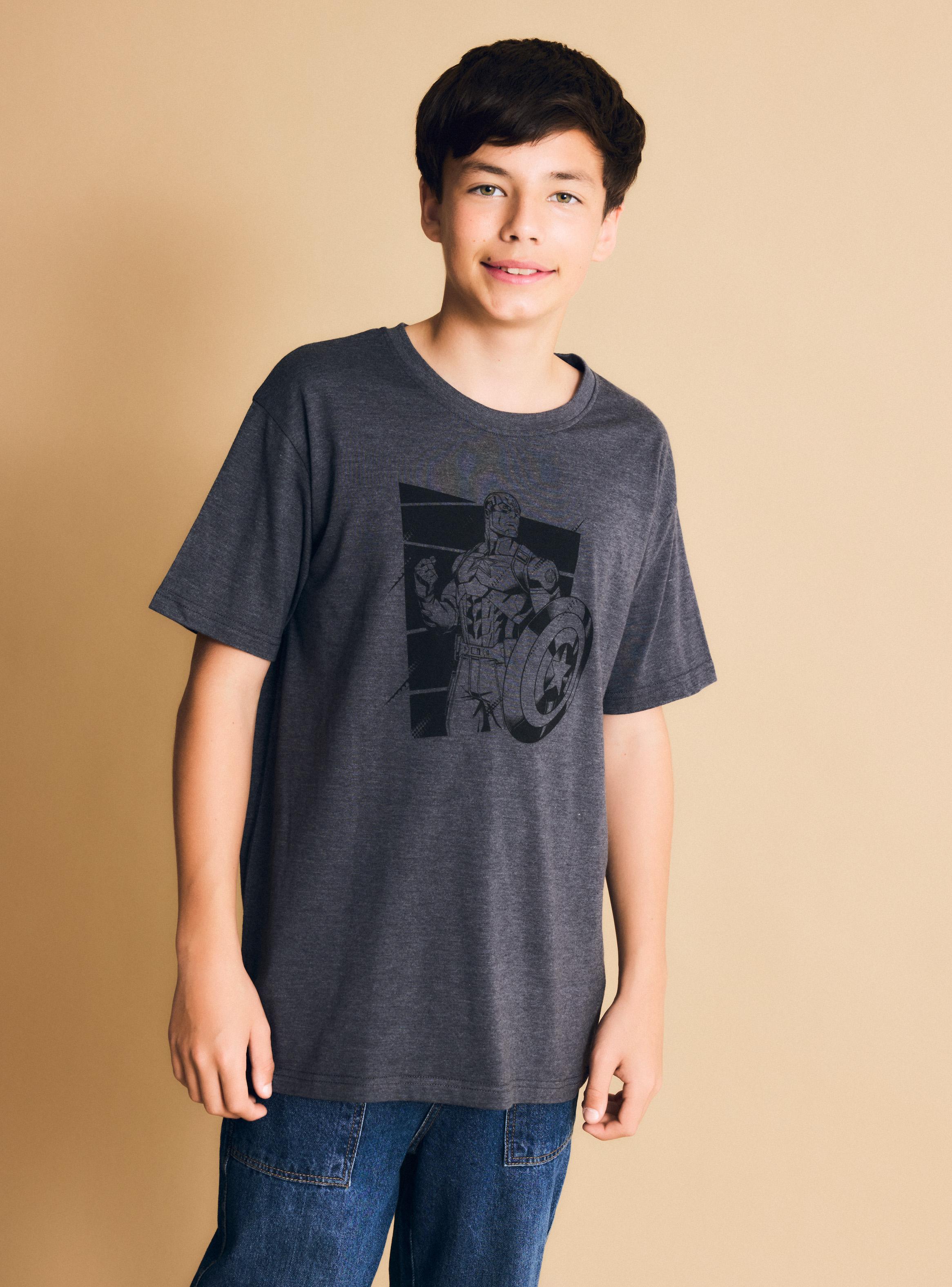 Polera Estampado Negro Personajes Marvel-3