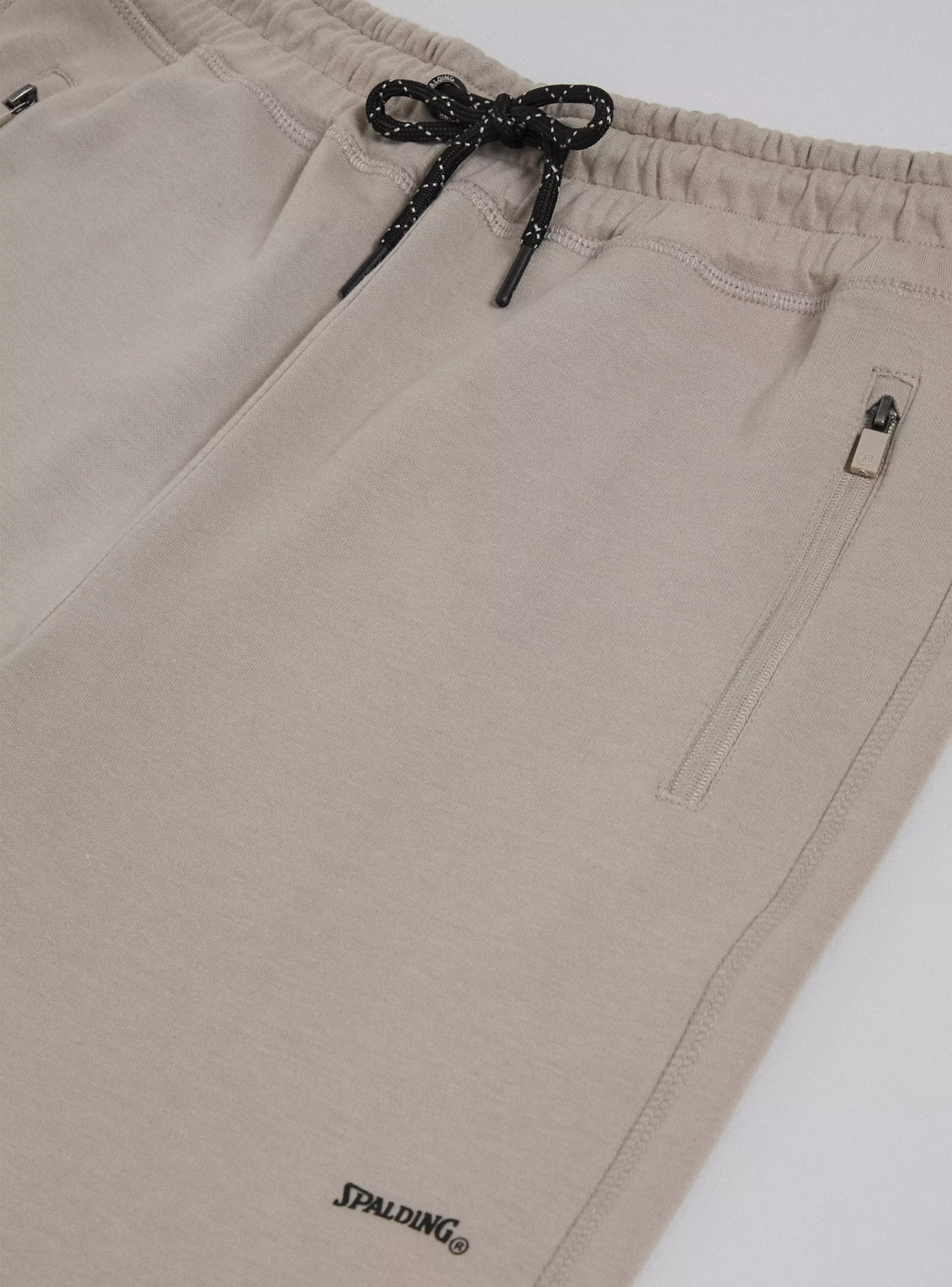 Short Bermuda Knee Length con Bolsillos de Cierre-2